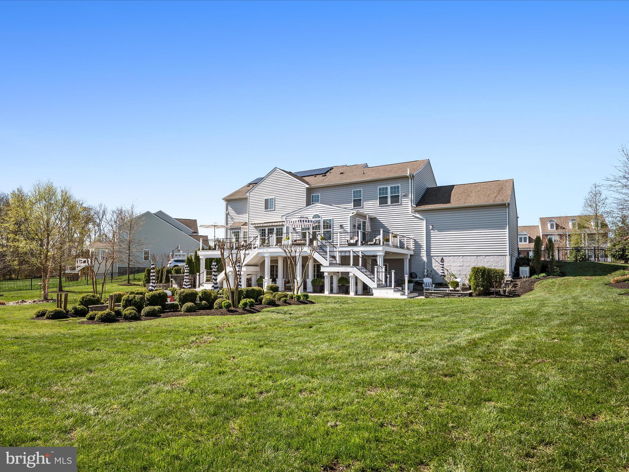 HUNTLEIGH AT CREIGHTON FARMS - Residential