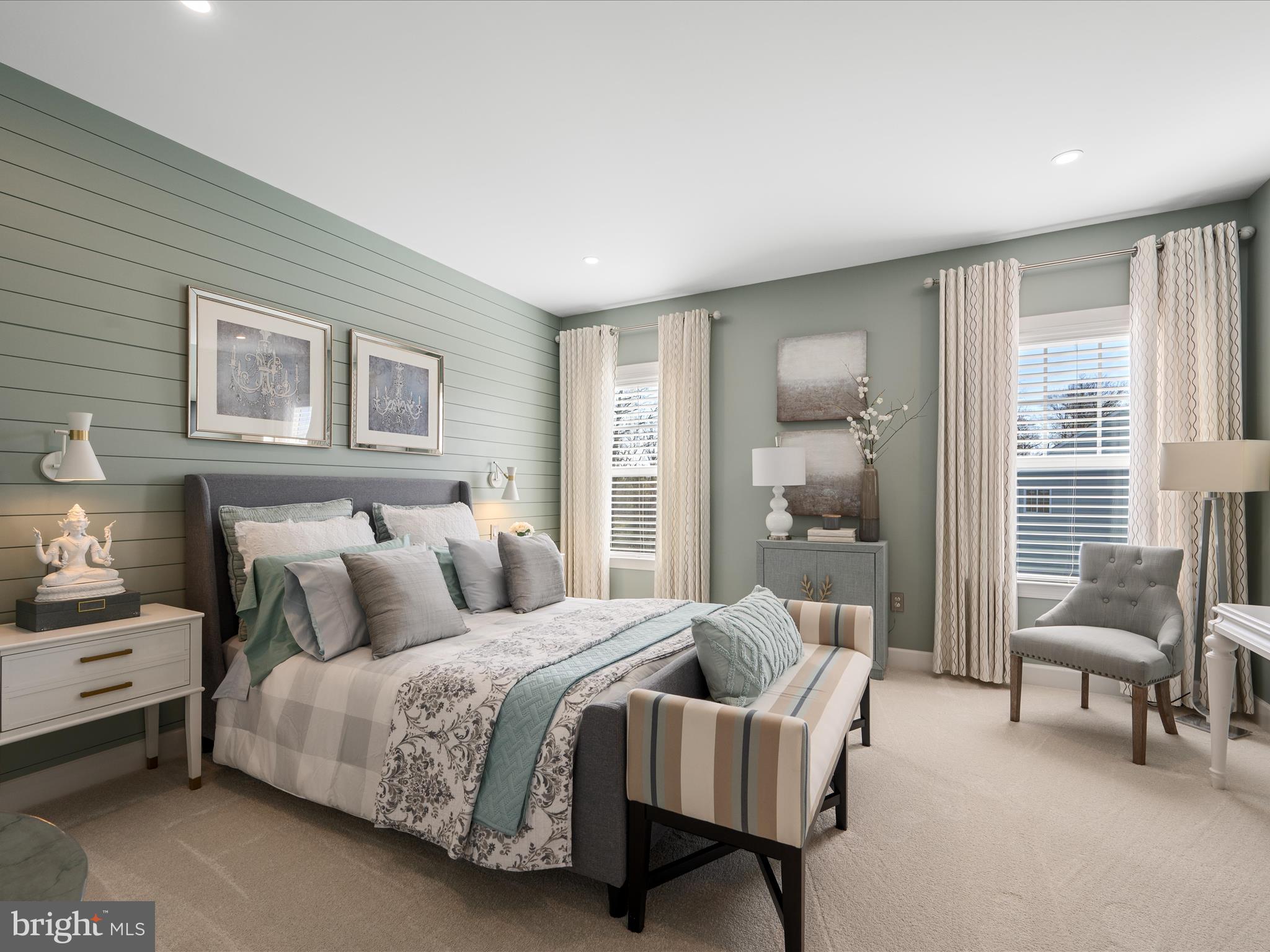 HUNTLEIGH AT CREIGHTON FARMS - Residential