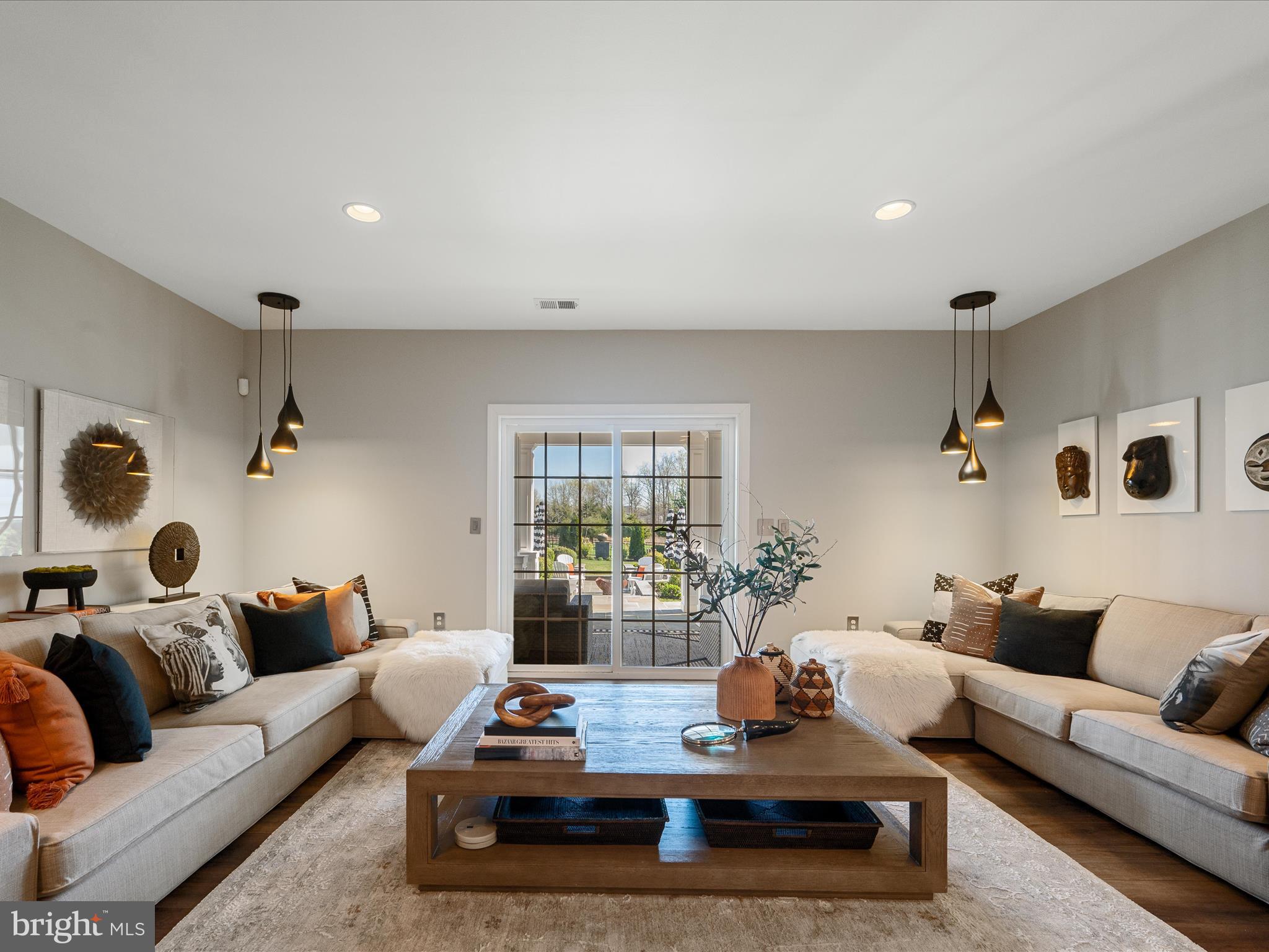 HUNTLEIGH AT CREIGHTON FARMS - Residential