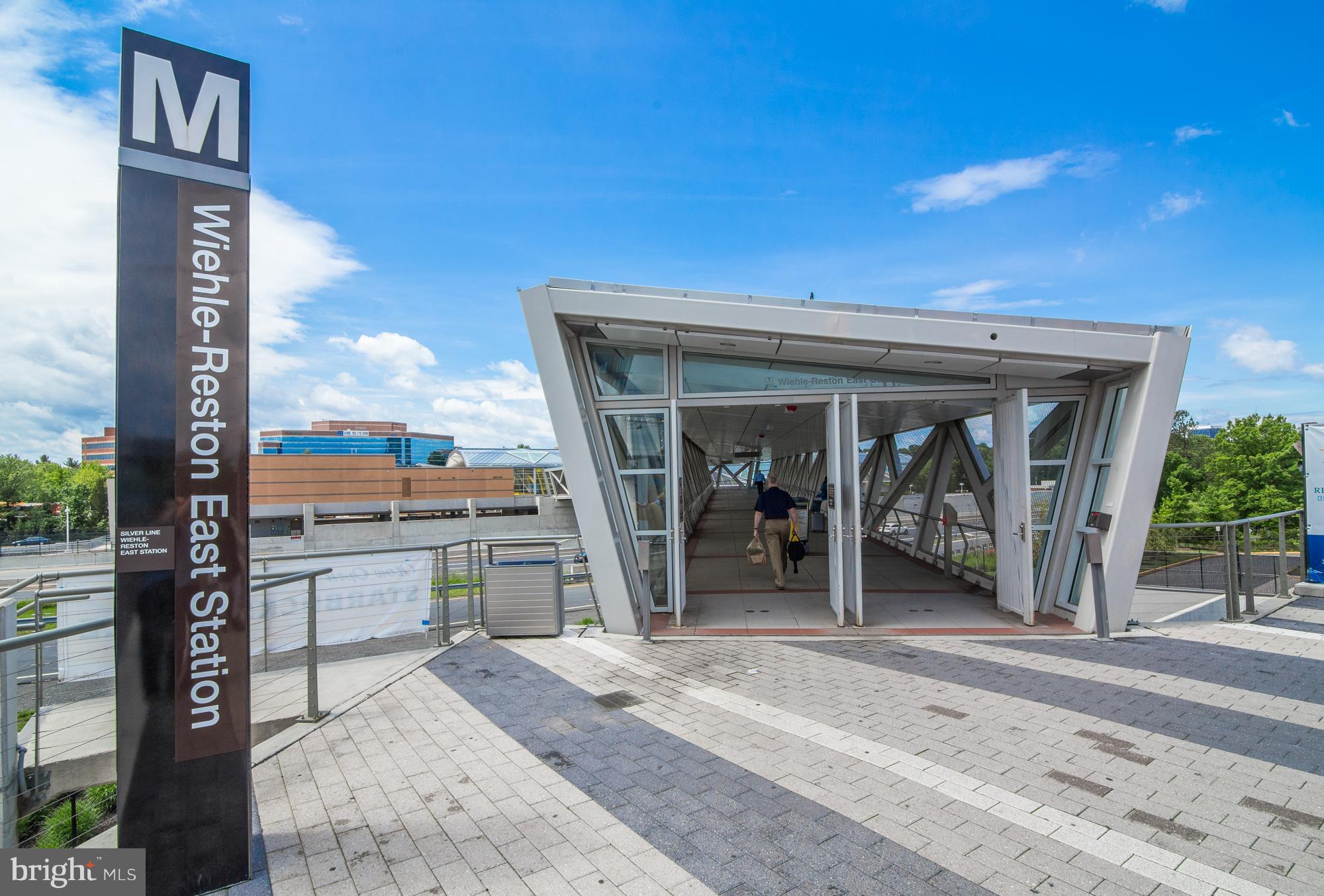 EDGEWATER AT TOWN CENTER - Residential Lease