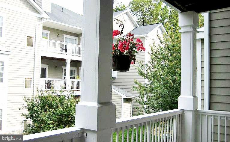 EDGEWATER AT TOWN CENTER - Residential Lease