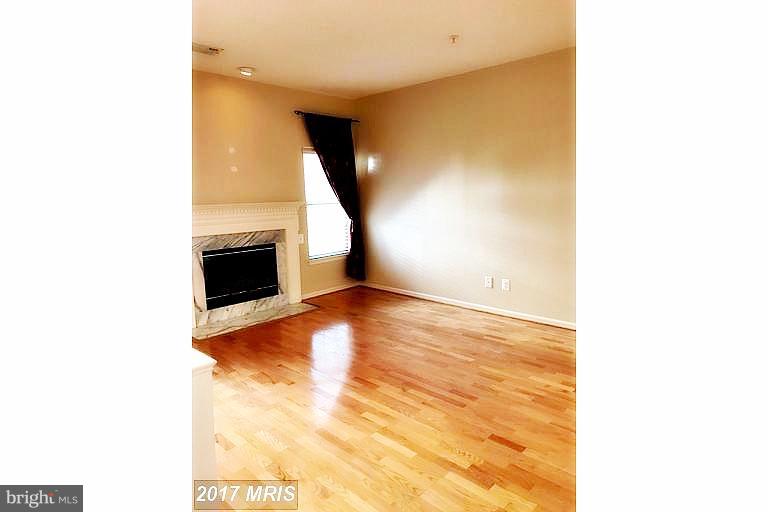 EDGEWATER AT TOWN CENTER - Residential Lease