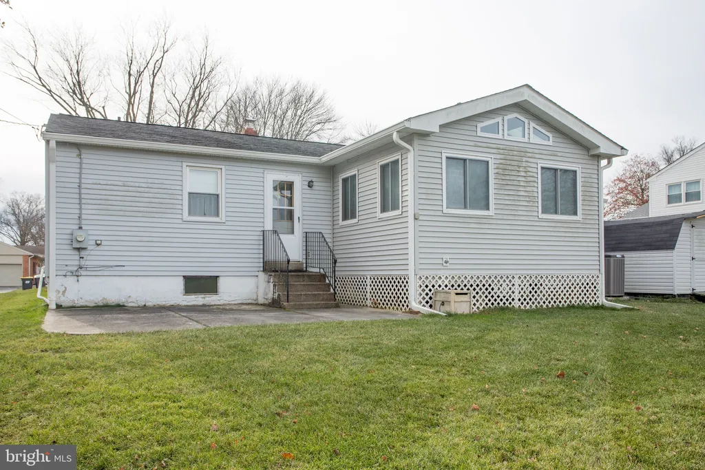 208 Whitekirk Drive, Wilmington, DE 19808