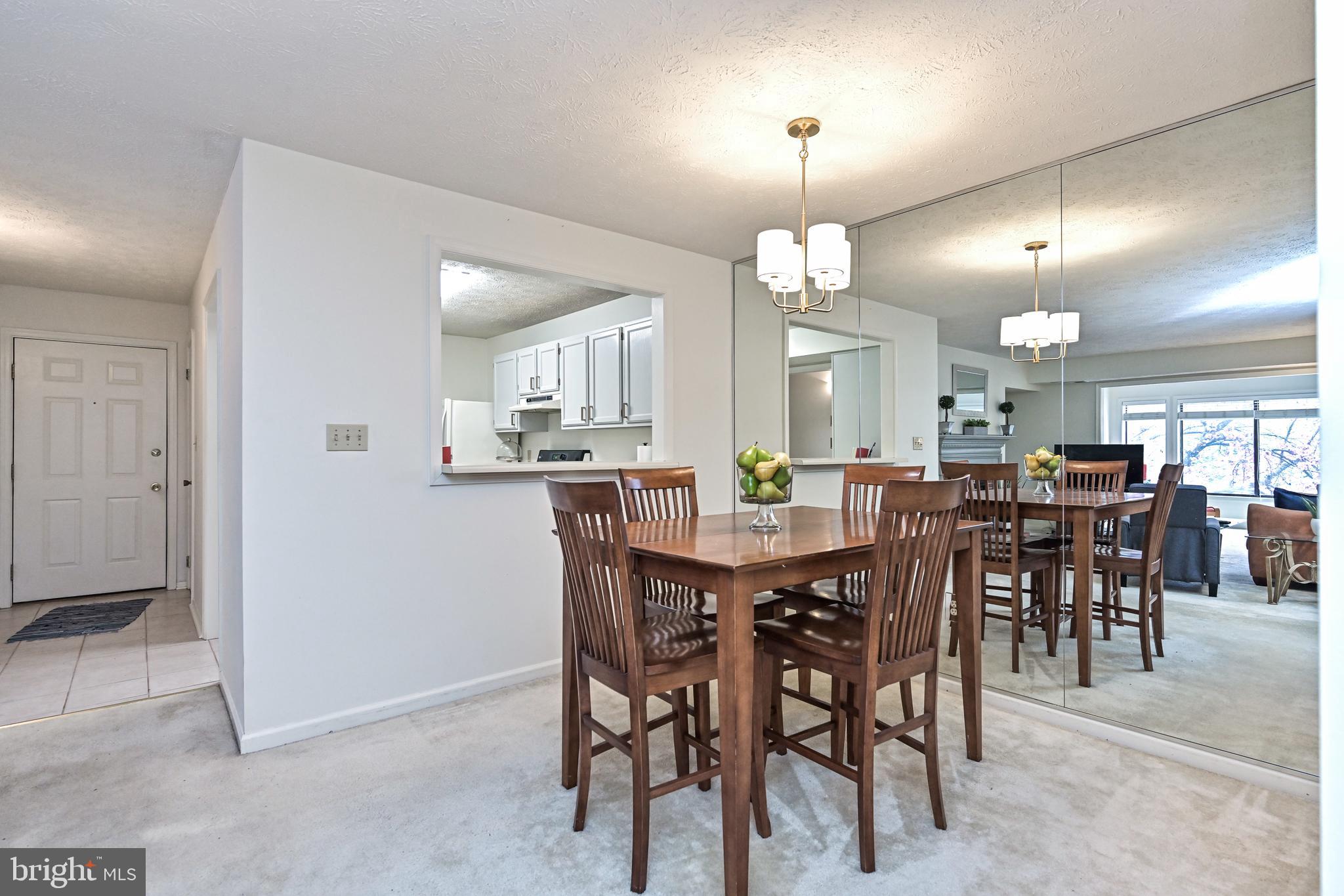 HUNTERS CROSSING - Residential