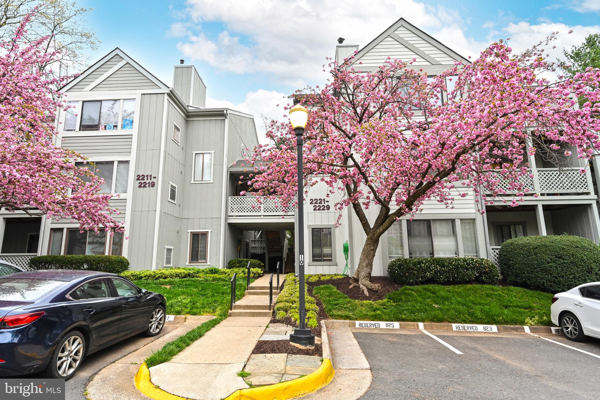 HUNTERS CROSSING - Residential