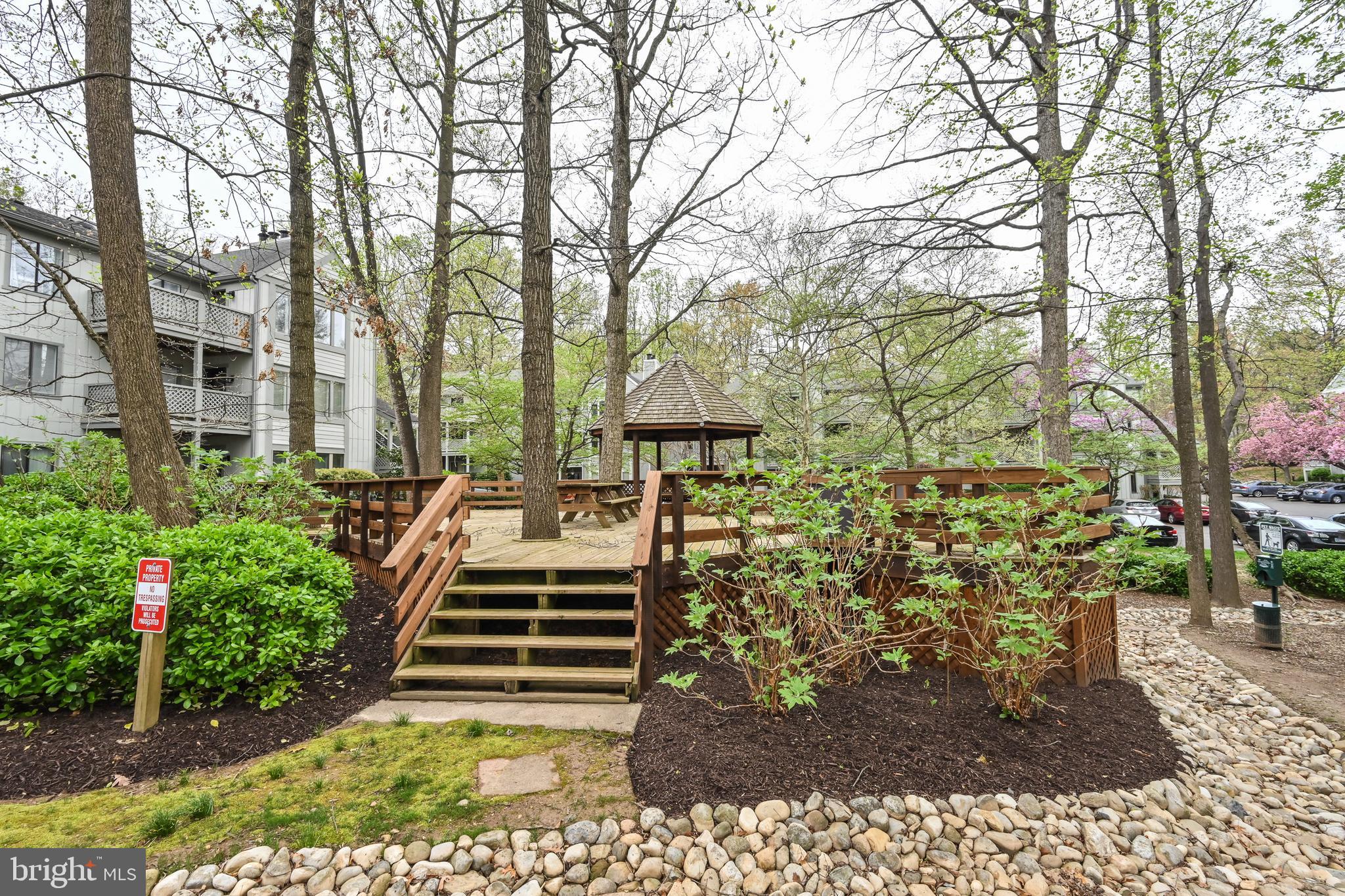 HUNTERS CROSSING - Residential