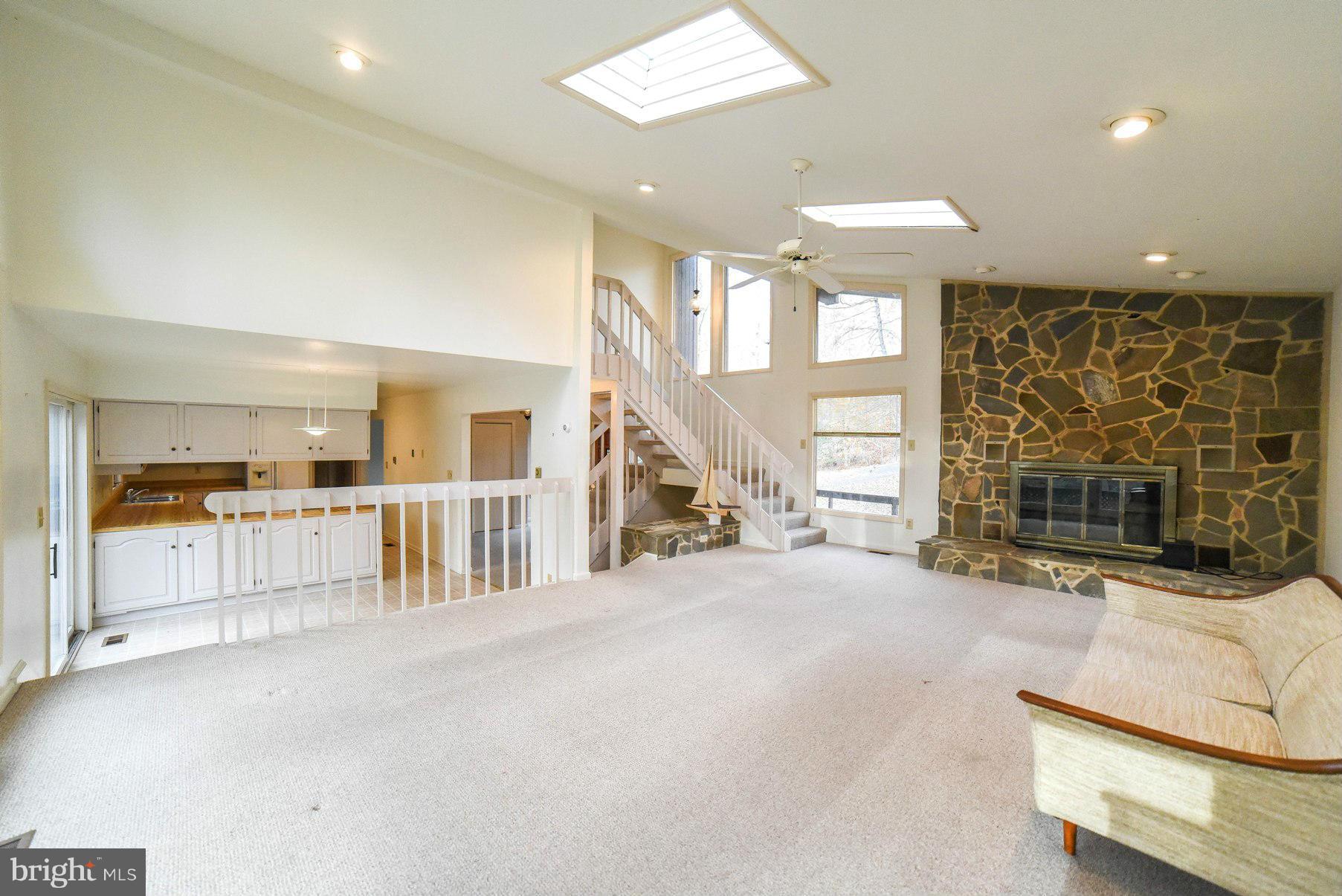 GILLENS GROVE - Residential