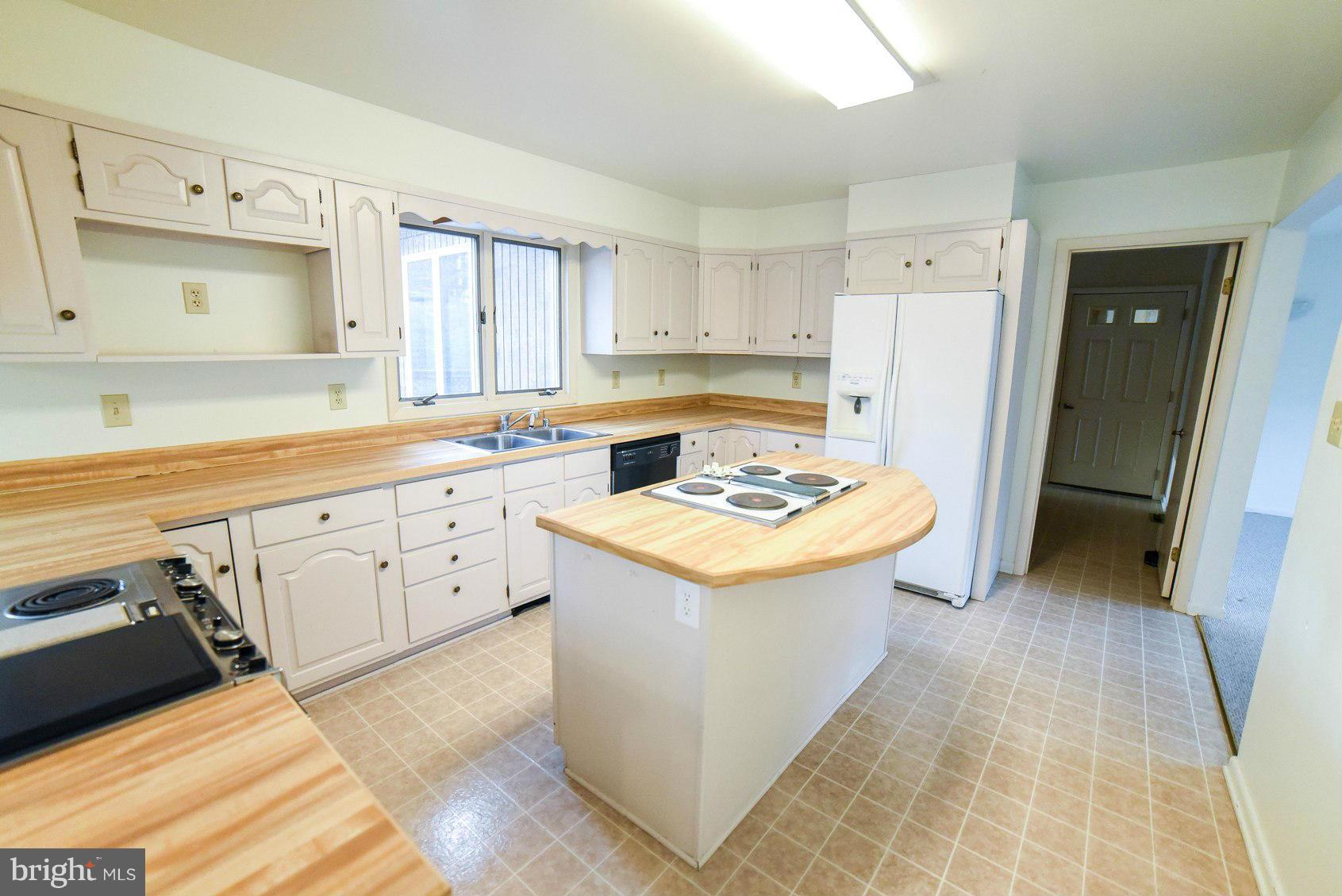 GILLENS GROVE - Residential