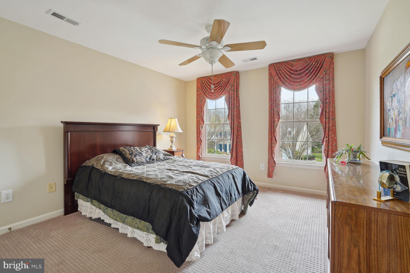 FALLS FARM - Residential