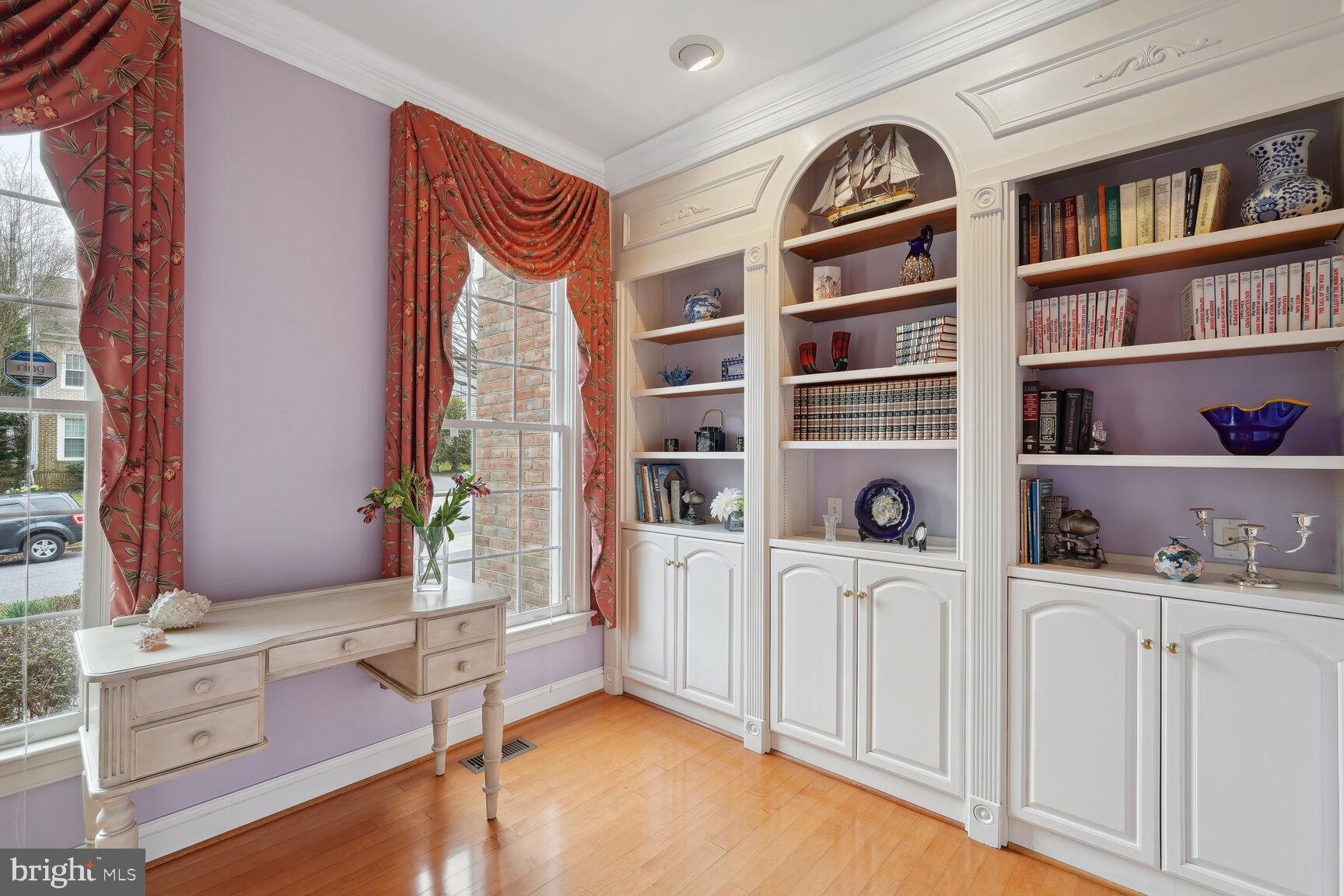 FALLS FARM - Residential