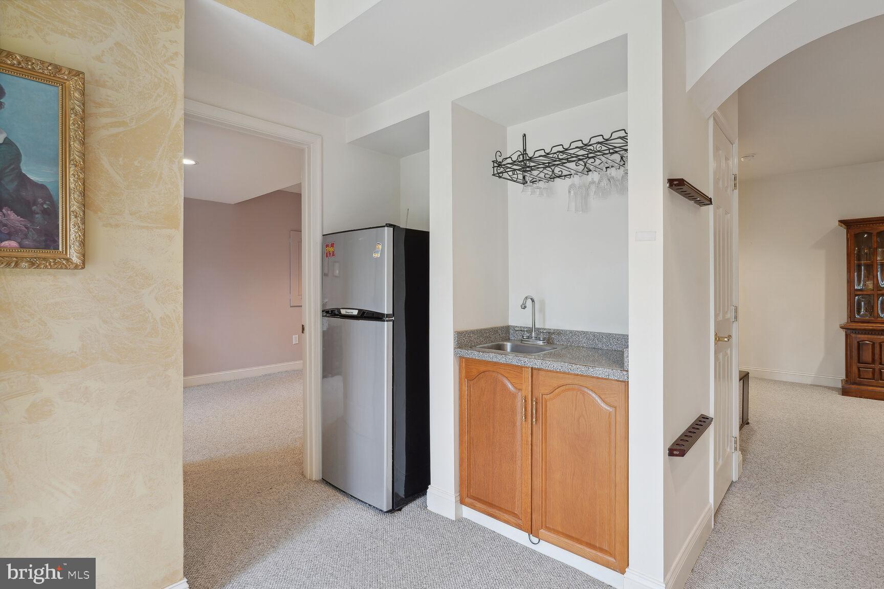 FALLS FARM - Residential