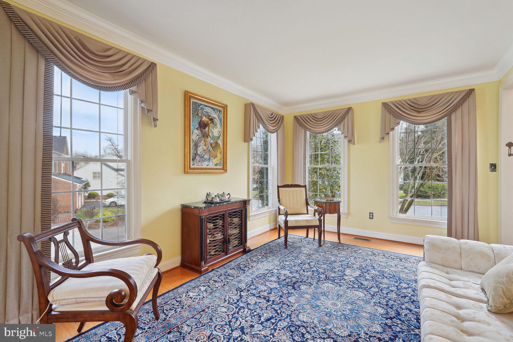 FALLS FARM - Residential