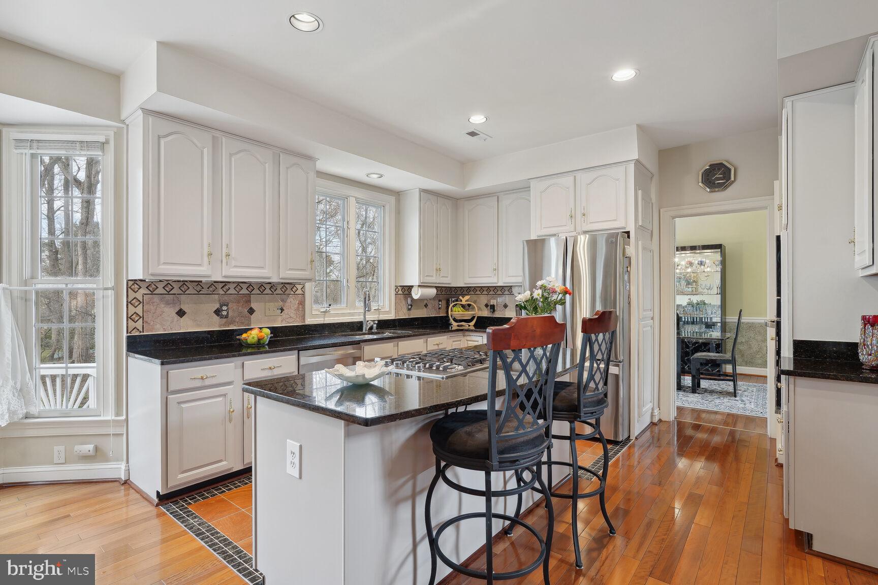 FALLS FARM - Residential