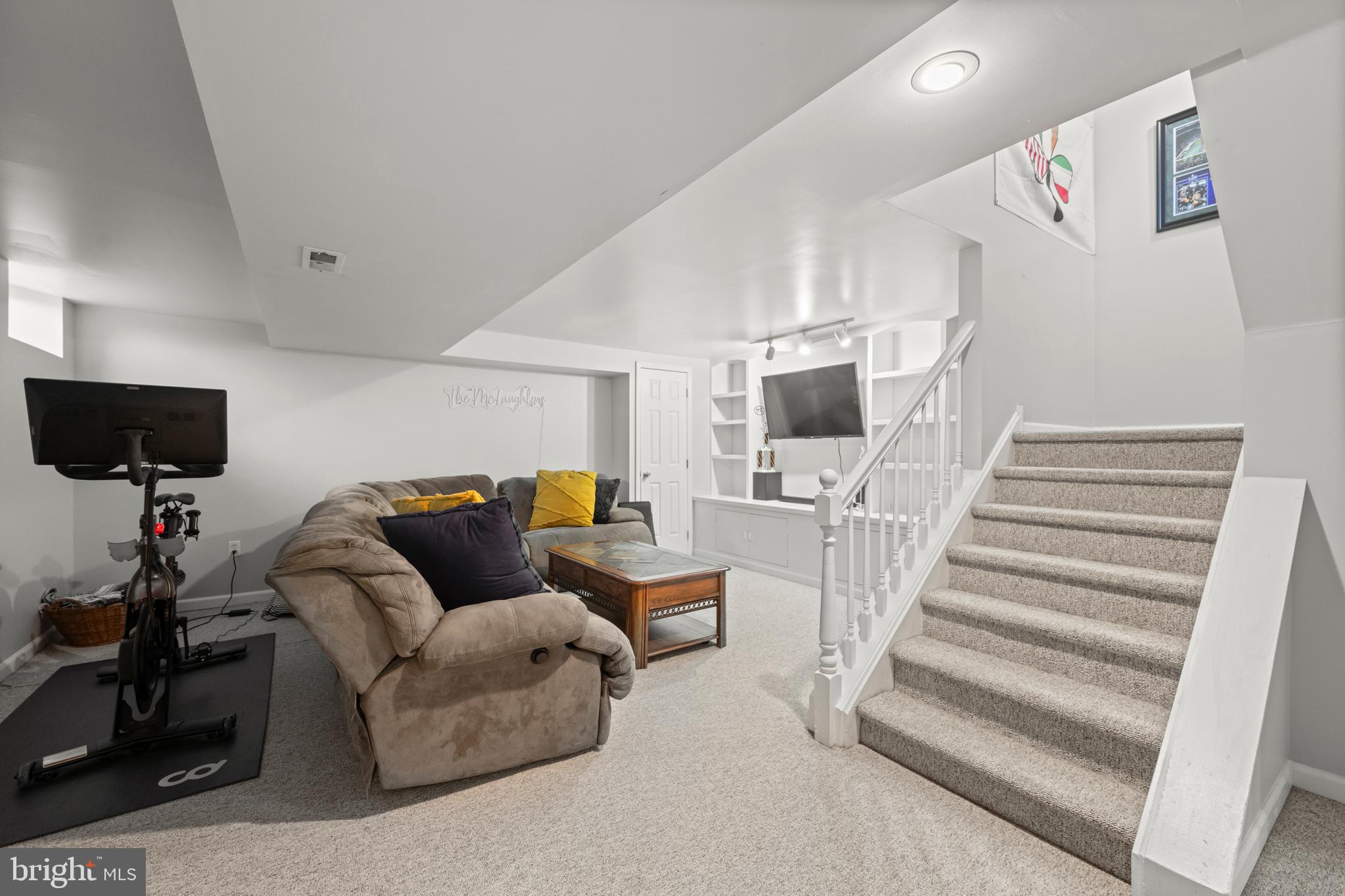 FOX RIDGE - Residential