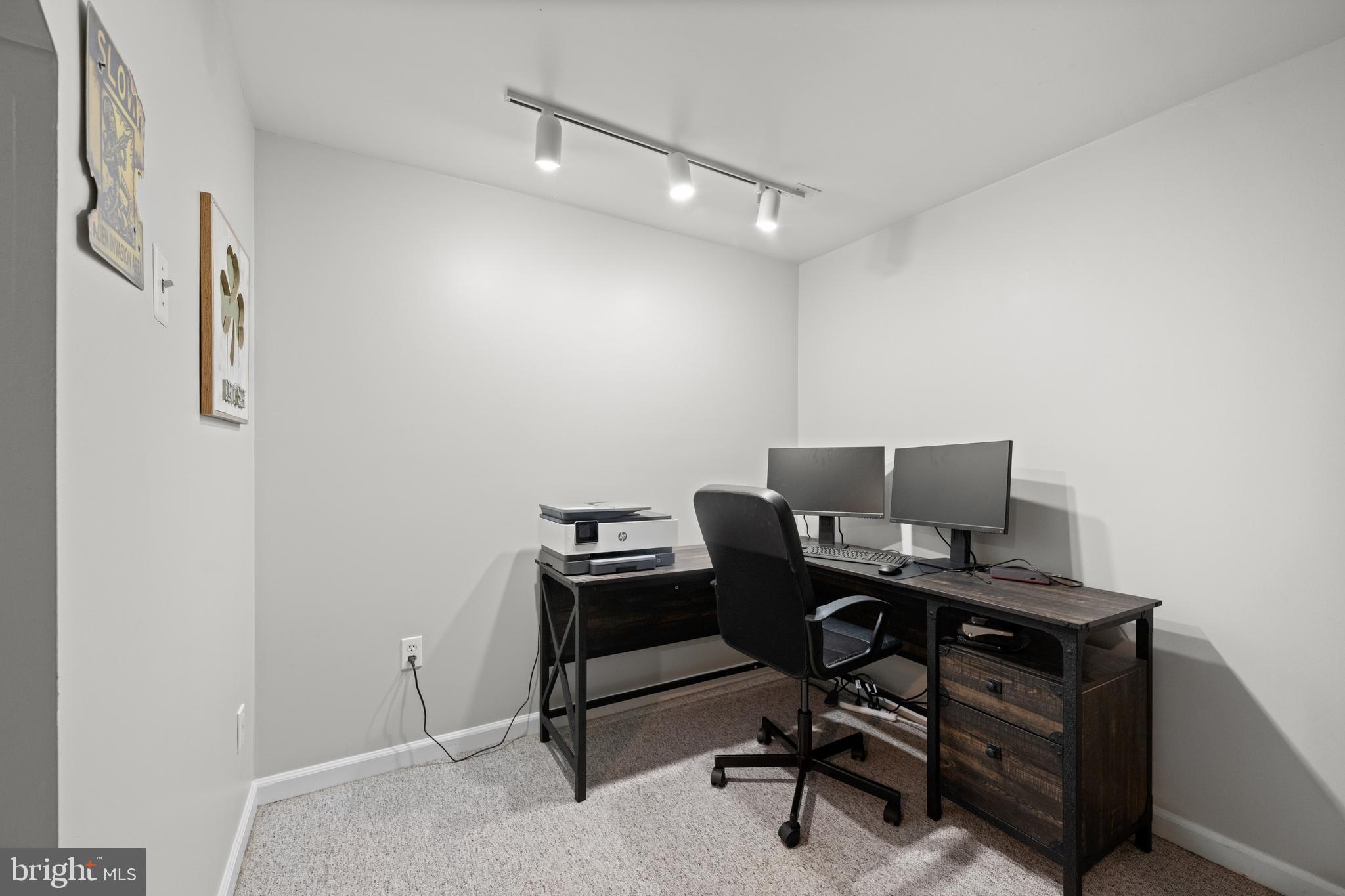 FOX RIDGE - Residential