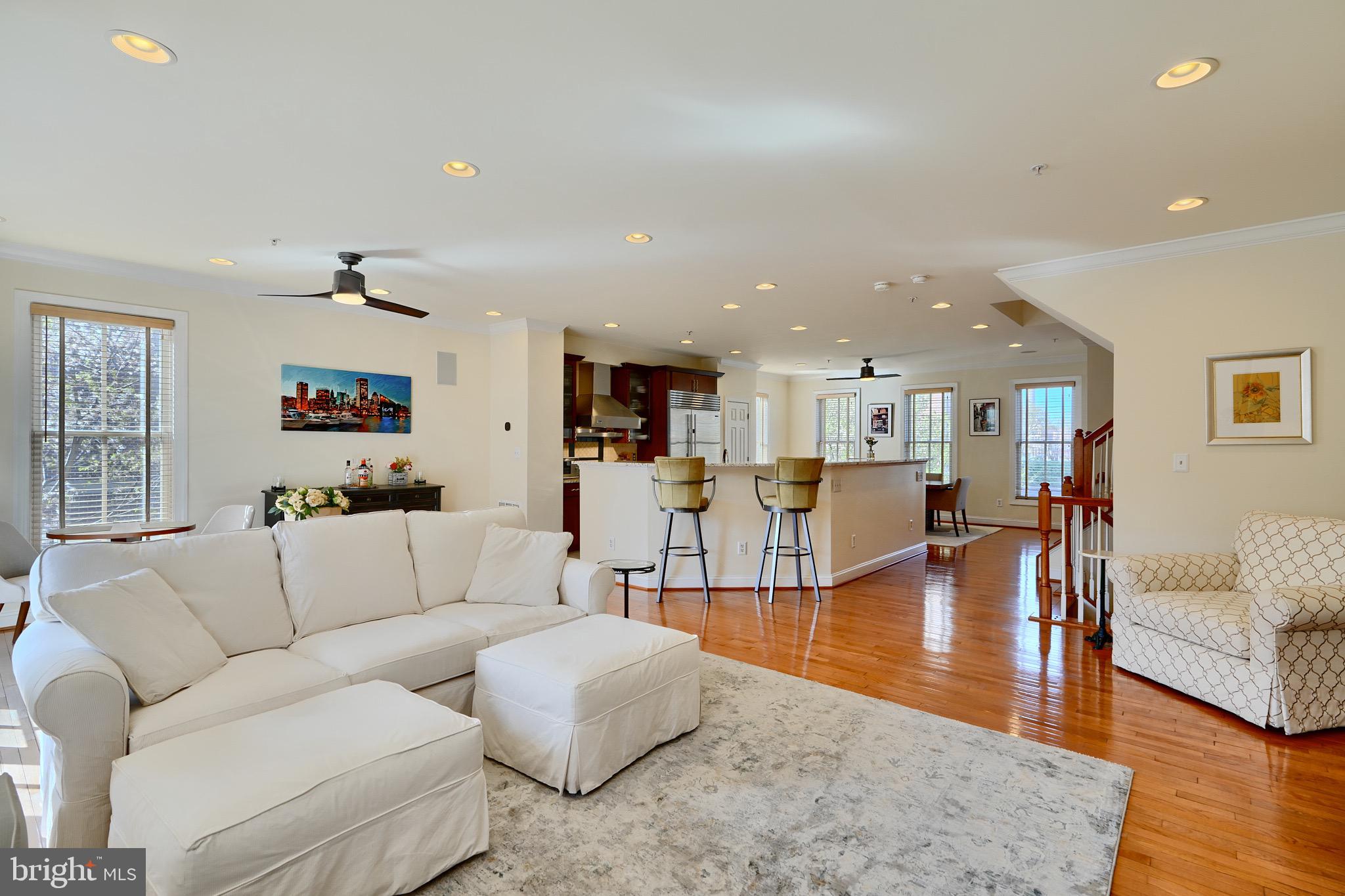 LIGHTHOUSE POINT - Residential