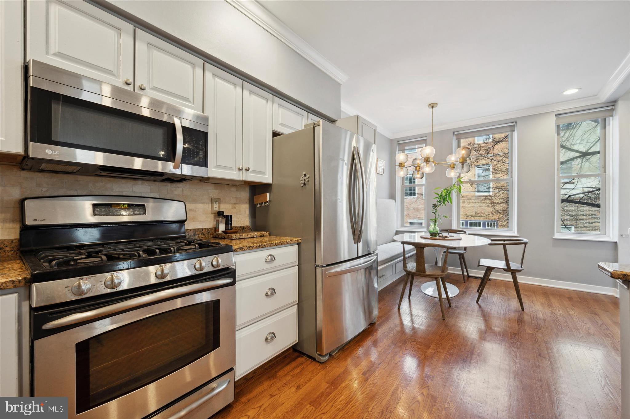 BELLA VISTA - Residential