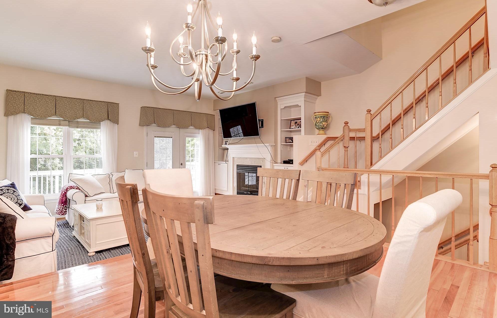 EDGEWATER AT TOWN CENTER - Residential Lease