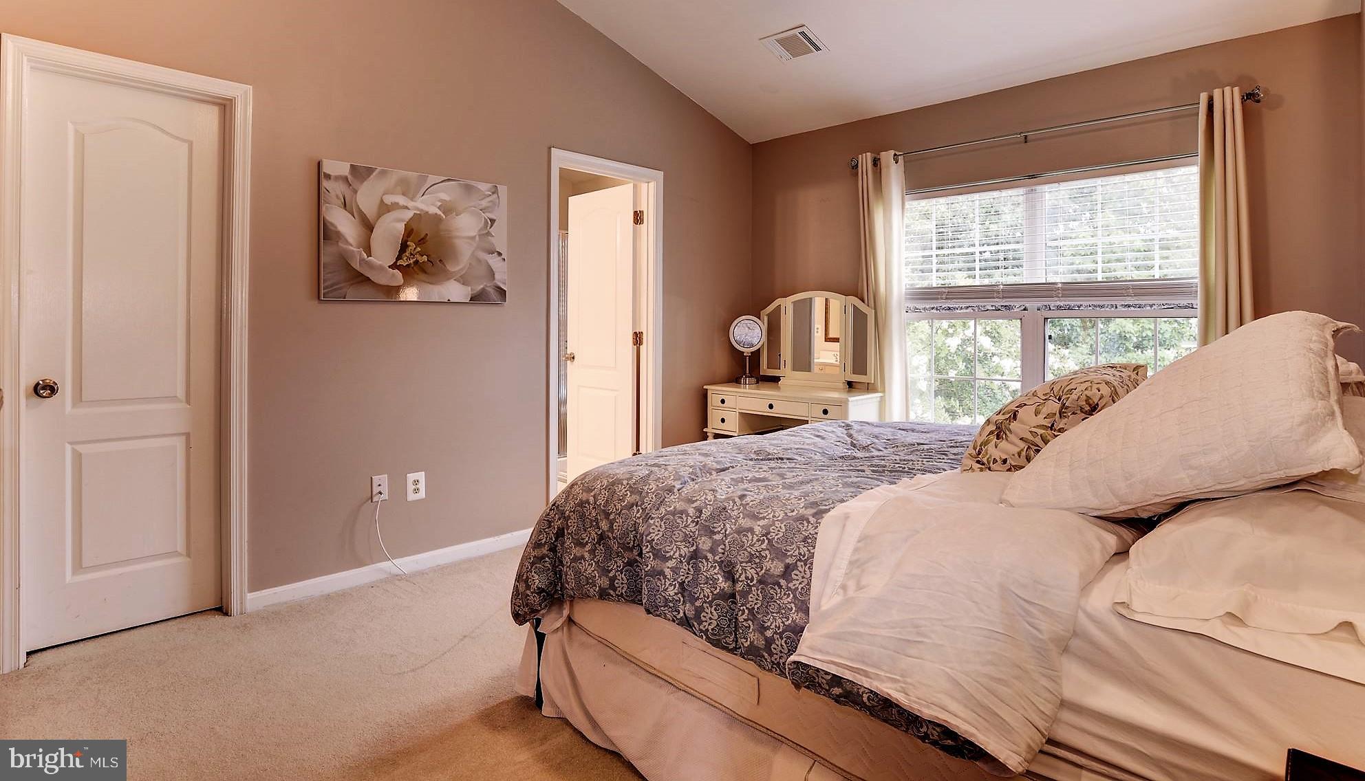 EDGEWATER AT TOWN CENTER - Residential Lease