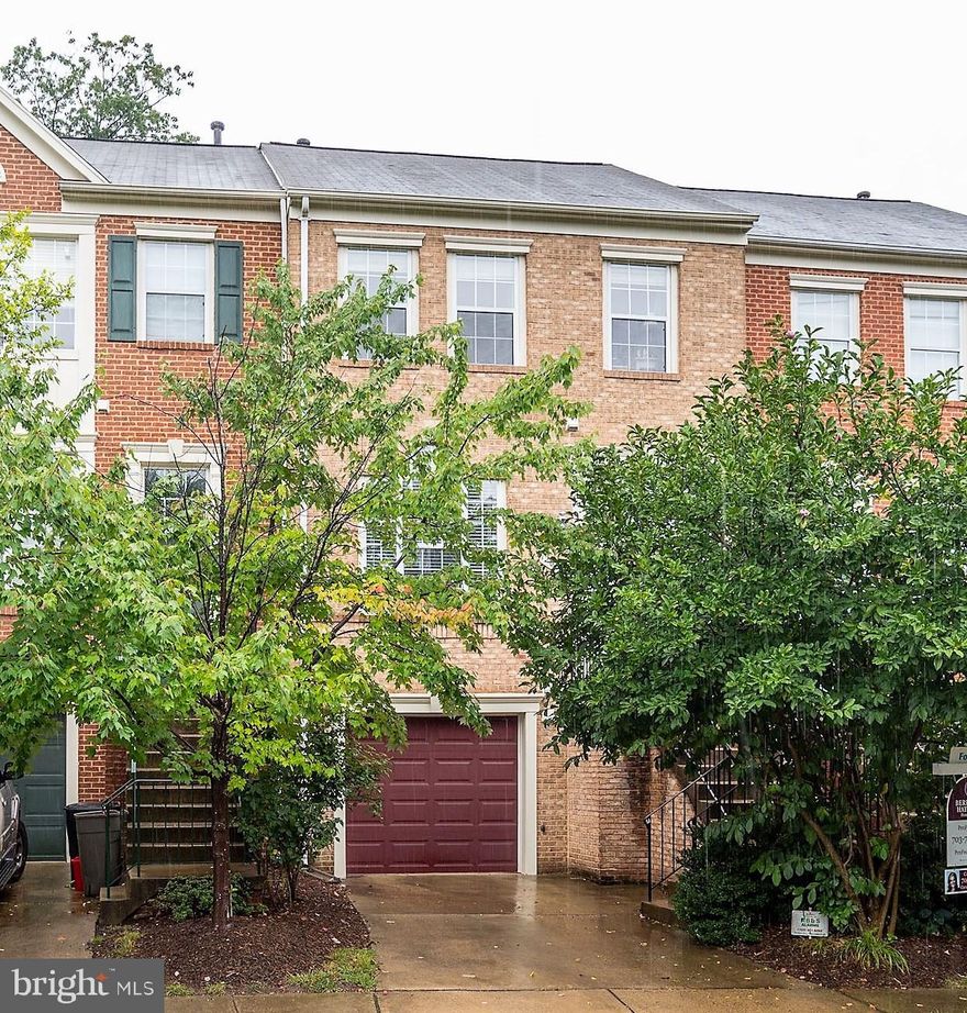 GORGEOUS  BRIGHT OPEN FLOOR PLAN TOWN HOME! ENJOY 3 BEDROOMS 2 FULL & 2 HALF BATHS PLUS 1 CAR GARAGE! SPACIOUS WHITE KITCHEN W/  STAINLESS STEEL APPLIANCES. GLEAMING HARDWOOD FLOORS THROUGH OUT MAIN LEVEL. INVITING DINING ROOM & LIVING ROOM W/ GAS FIREPLACE LEADING TO UPPER DECK OVERLOOKING PLUSH COMMON AREA-PERFECT FOR GRILLING!  FABULOUS LOWER LEVEL FAMILY ROOM WALK-OUT TO PRIVATE FENCED GARDEN PATIO-PERFECT OUTDOOR LIVING! COMMUNITY POOL, CLUB HOUSE & FITNESS ROOM INCLUDED! ONLY A FEW BLOCKS FROM RESTON TOWN CENTER. LESS THAN 3 MILES TO RESTON METRO STATION!  ONLY 10 MILES TO THE AIRPORT.  MINUTES TO SO MUCH MORE...WELCOME HOME!