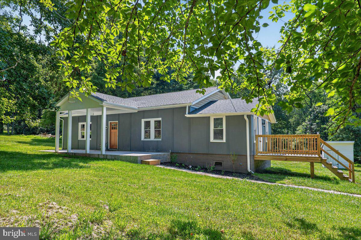 315 EAGLE ROCK LANE