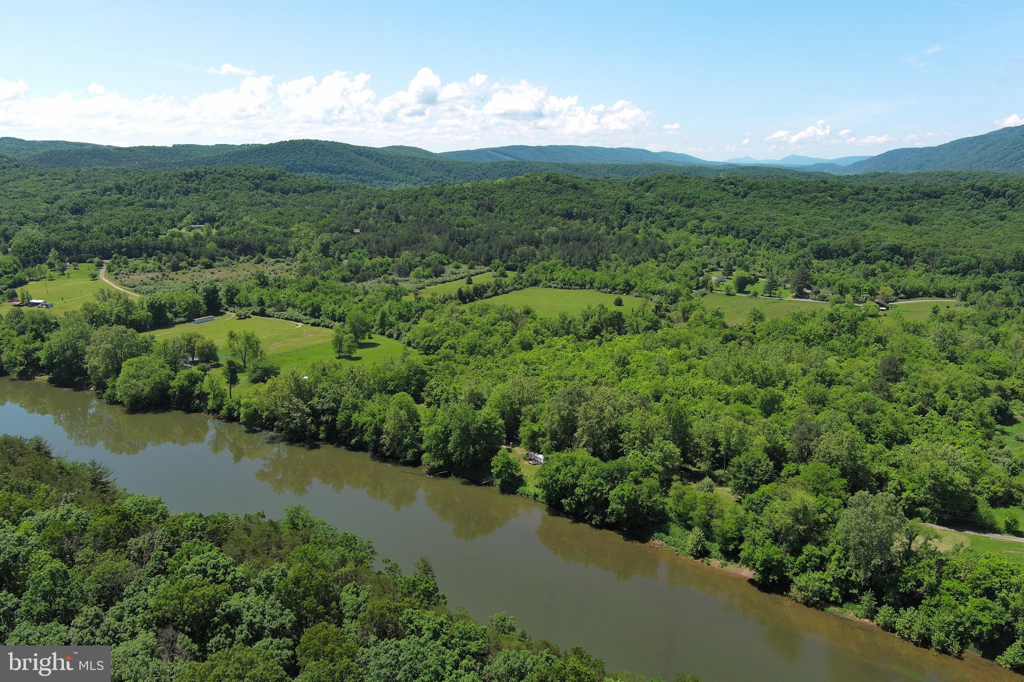 SOUTH POTOMAC VALLEY - Land