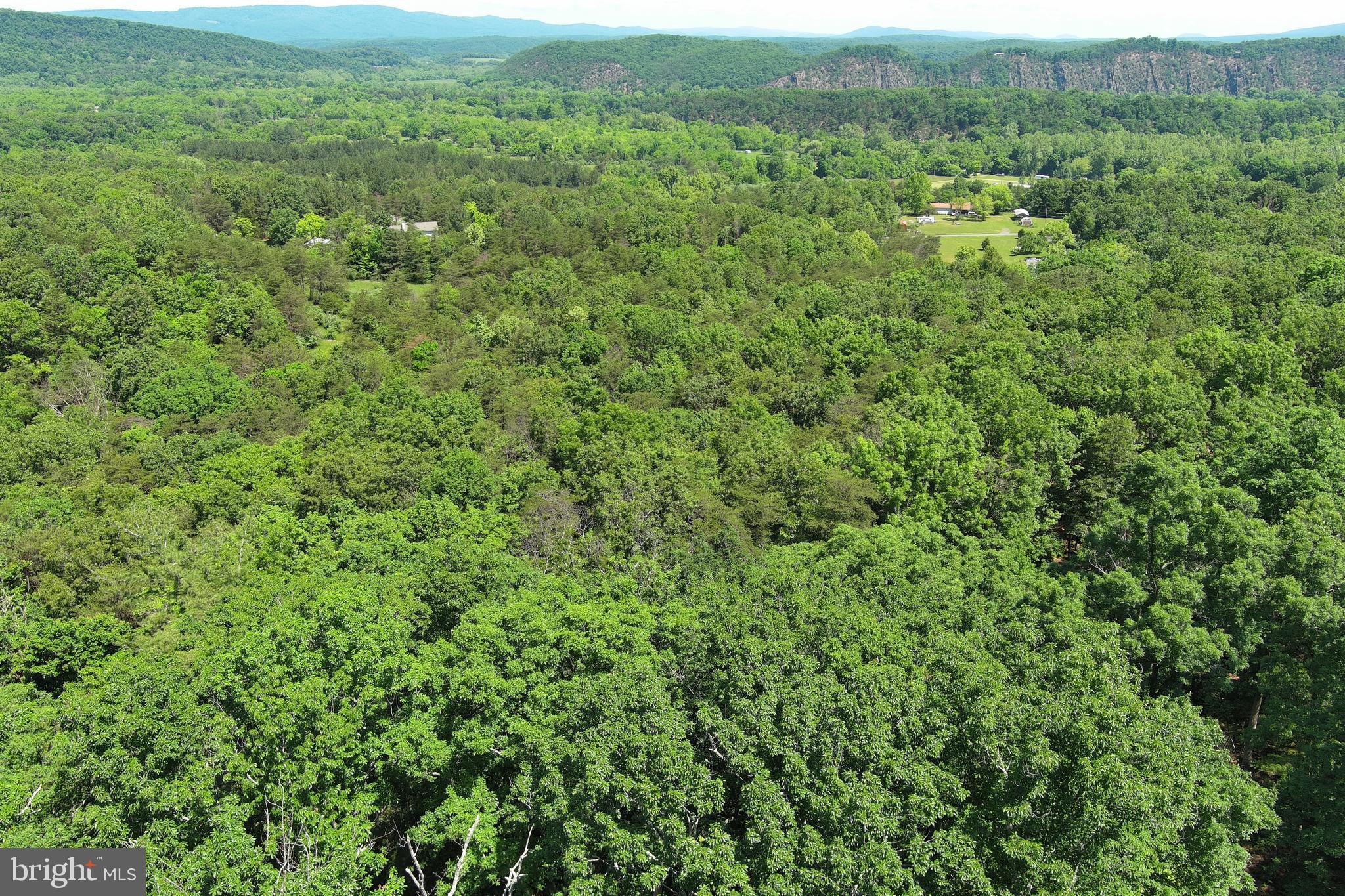 SOUTH POTOMAC VALLEY - Land