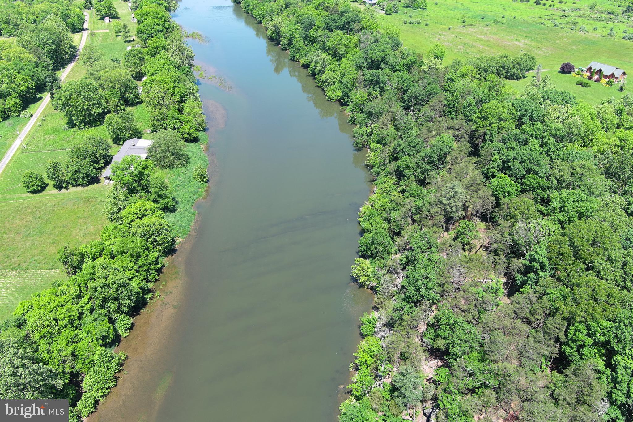 SOUTH POTOMAC VALLEY - Land