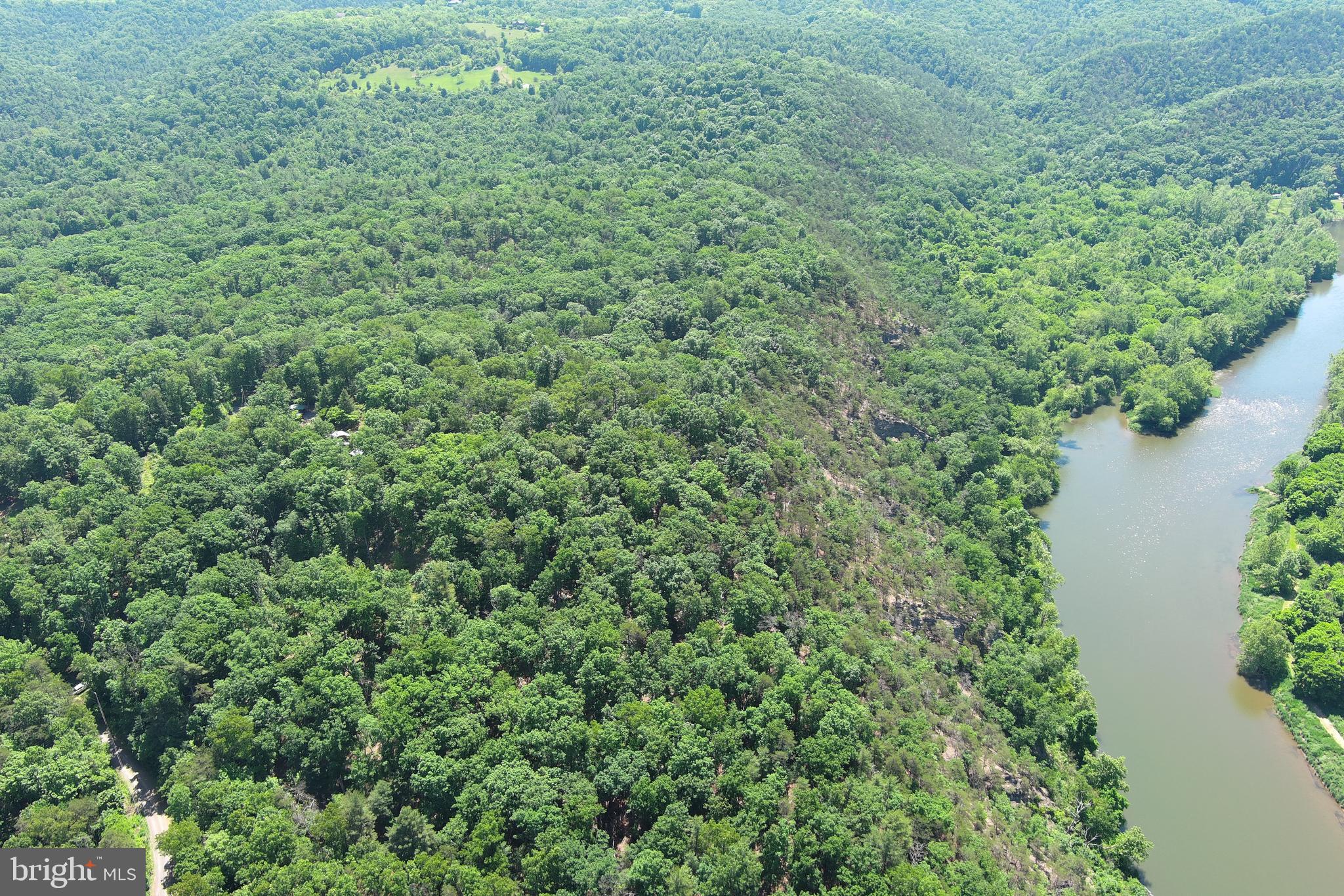 SOUTH POTOMAC VALLEY - Land