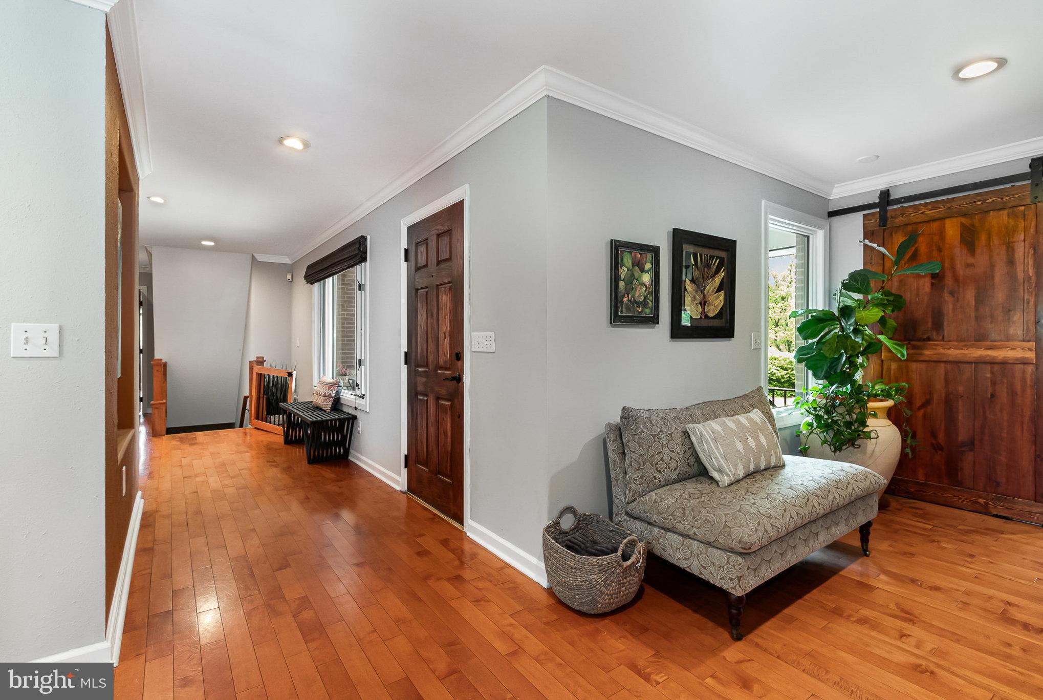 825 COMPTON DRIVE