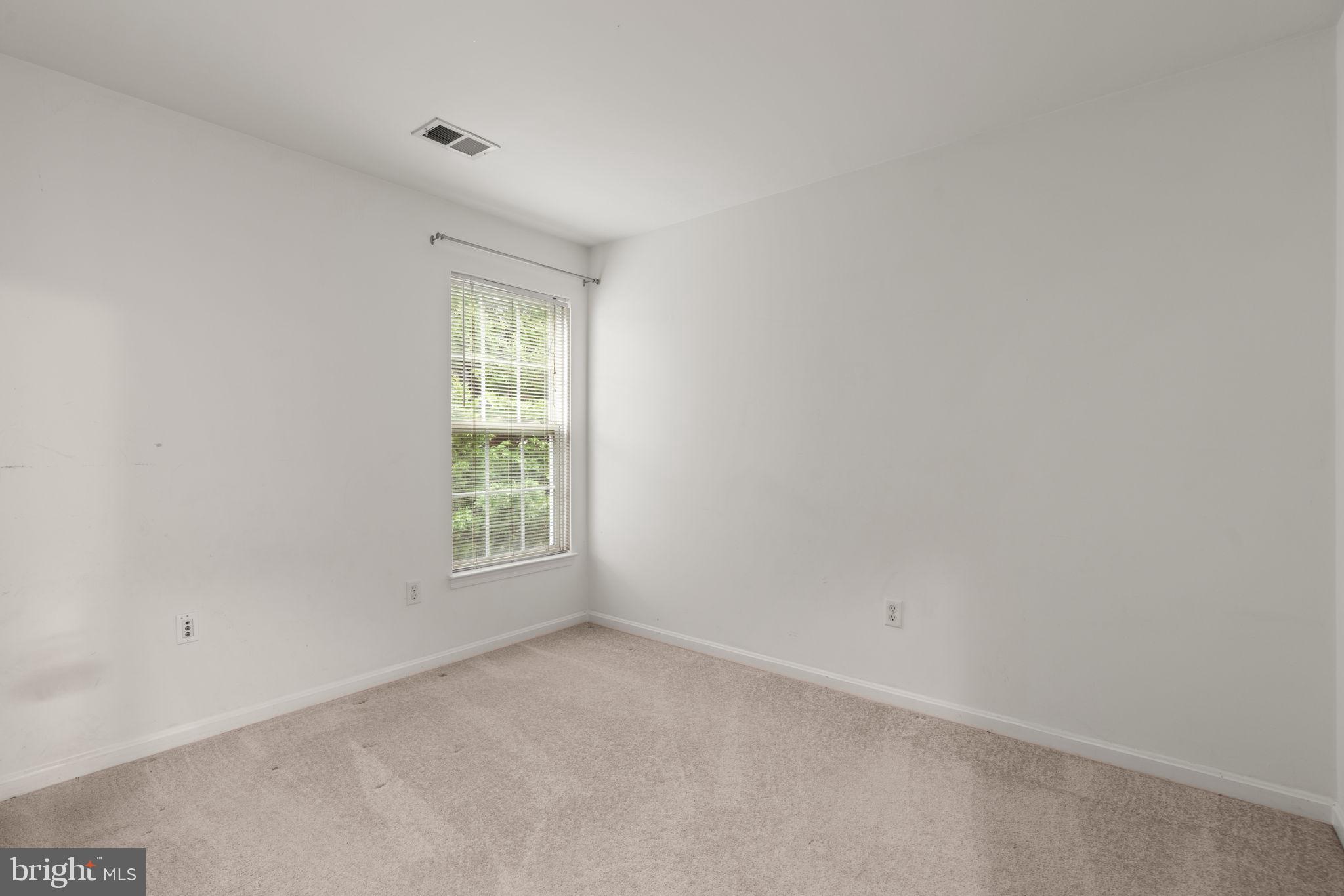 CHERRY CREEK OVERLOOK - Residential Lease