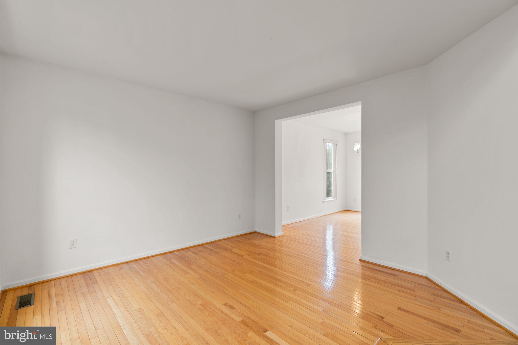 8708 HIDDEN POOL COURT