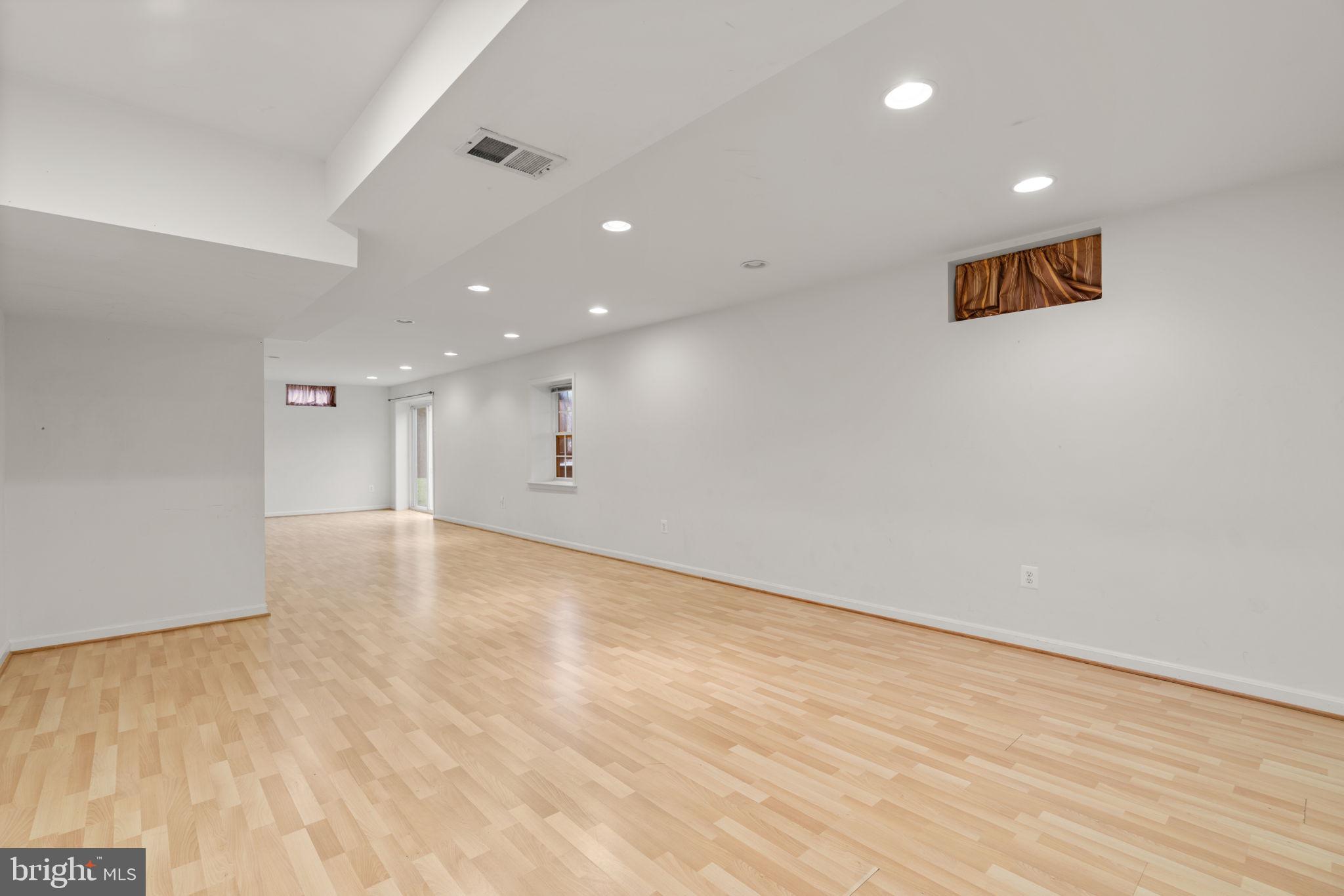 CHERRY CREEK OVERLOOK - Residential Lease