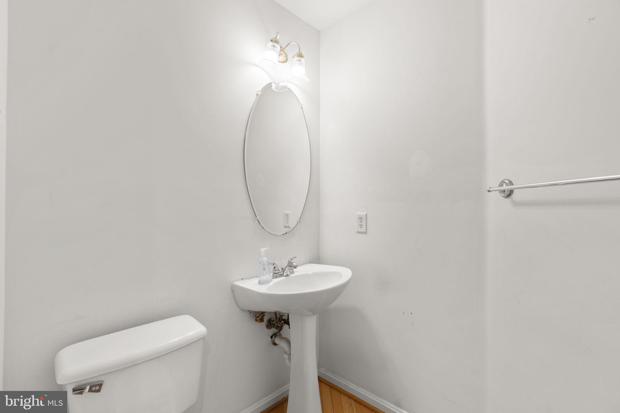 CHERRY CREEK OVERLOOK - Residential Lease