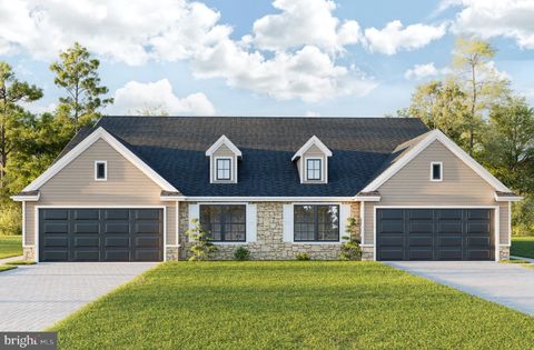 127 HILLARD FIELD LANCASTER PA 17603