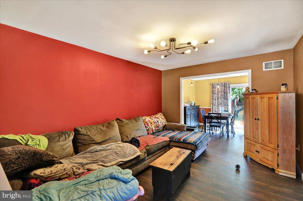 Photo of 20 Parkview Drive, Reinholds, PA 17569 (MLS # PALA2059316)