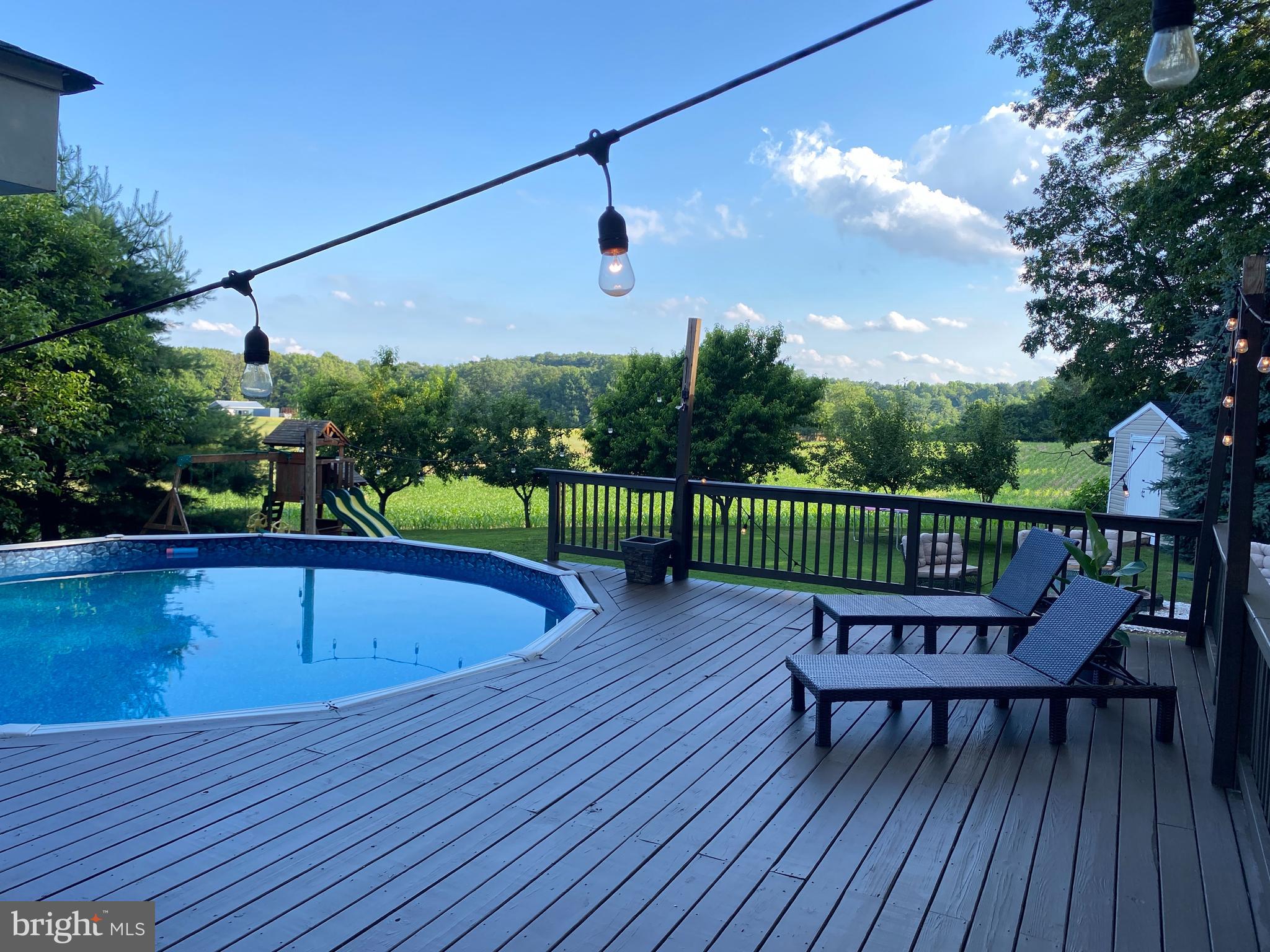 HAMPSTEAD - Residential