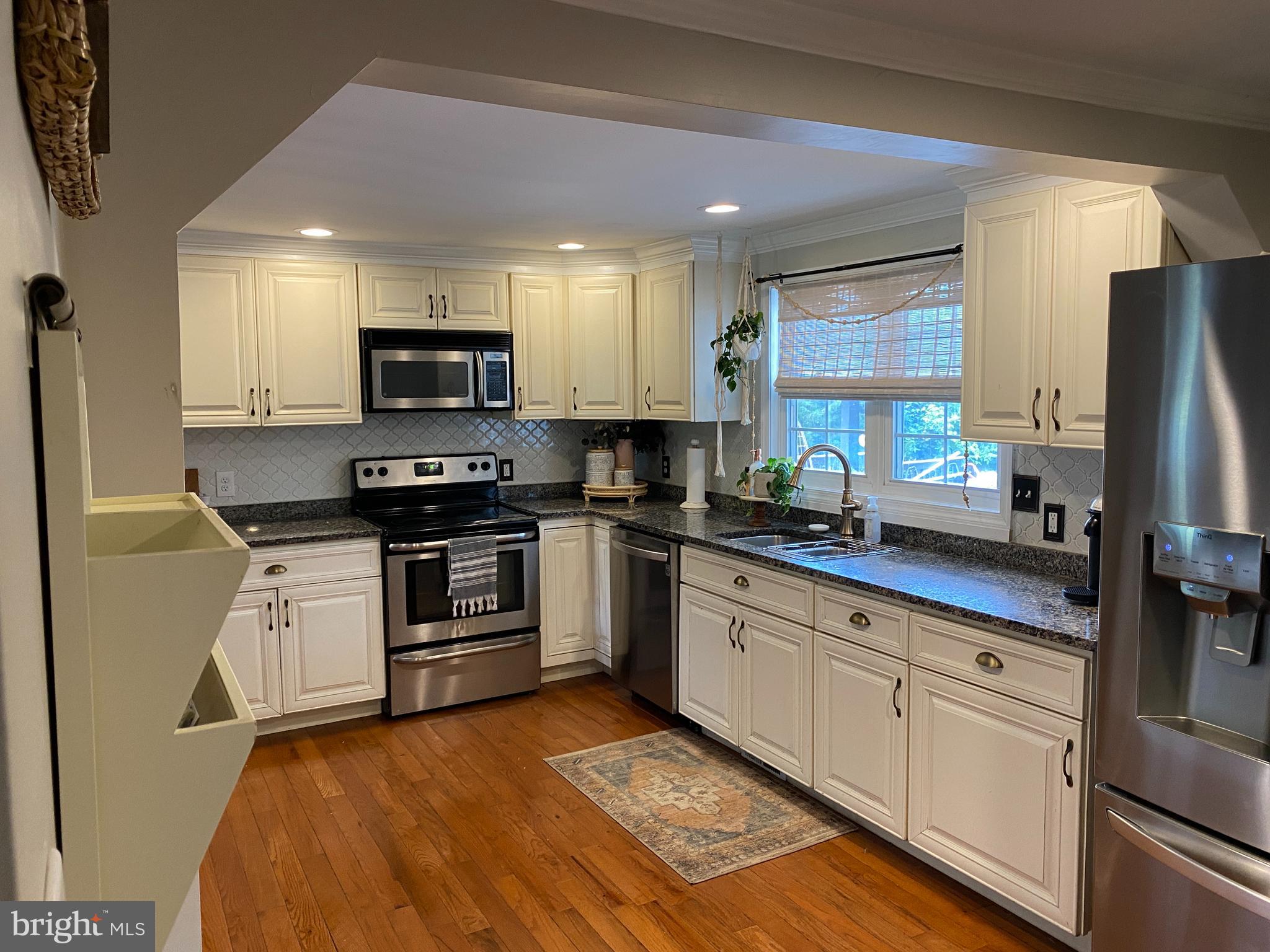 HAMPSTEAD - Residential