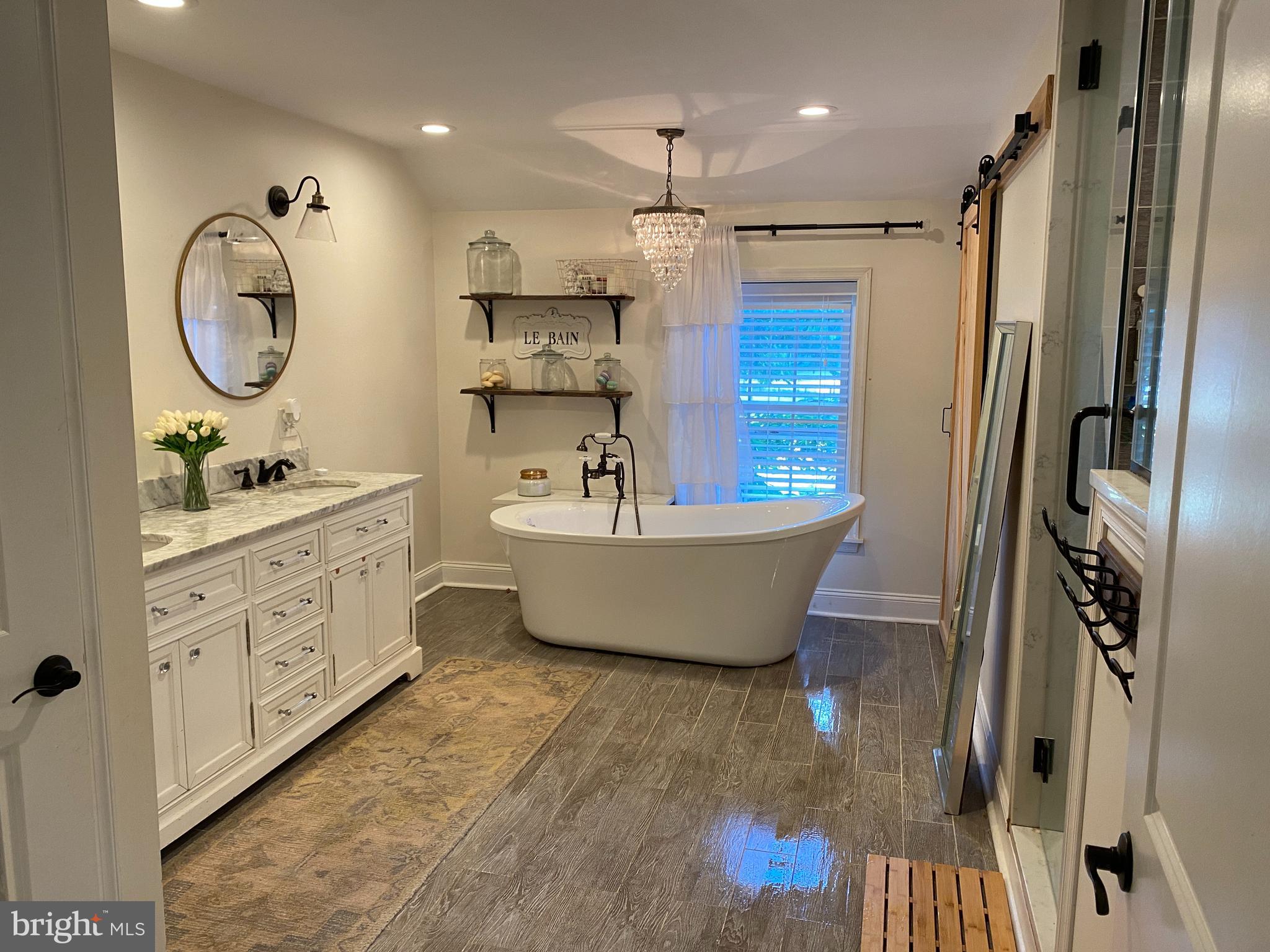 HAMPSTEAD - Residential