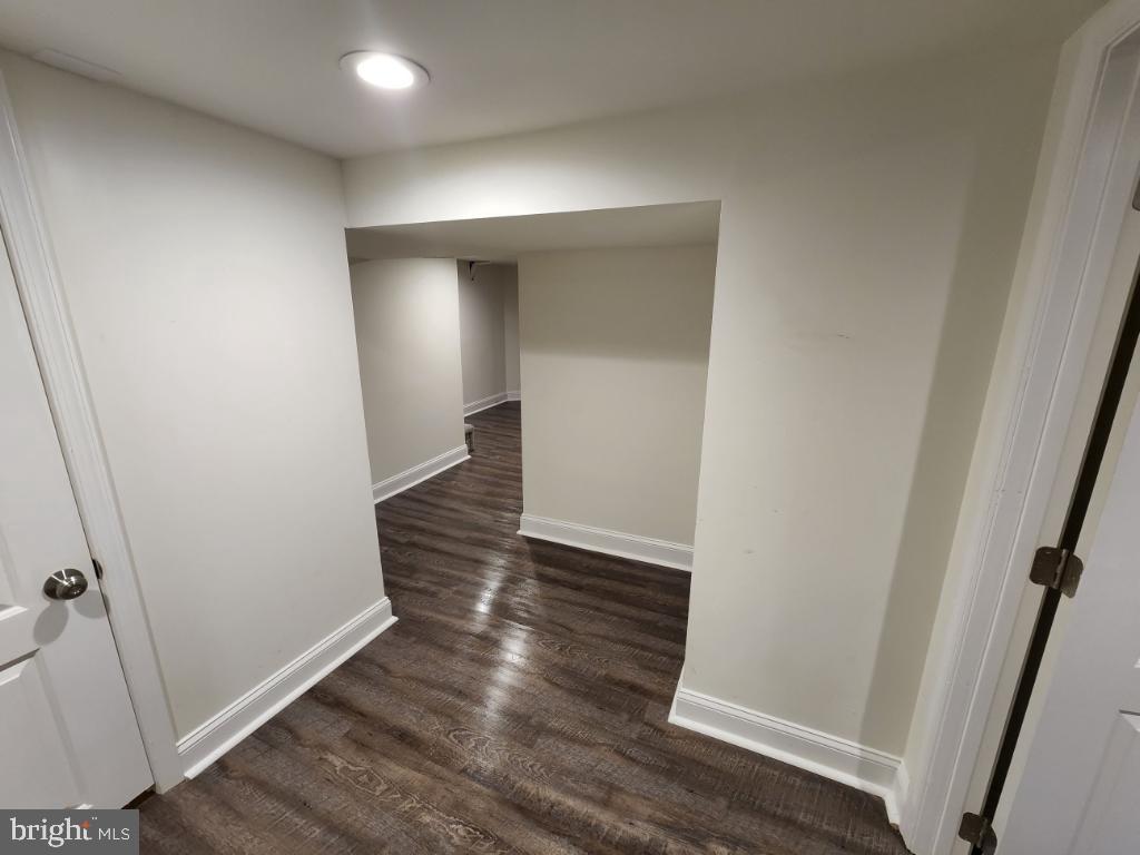 HAMPSTEAD - Residential