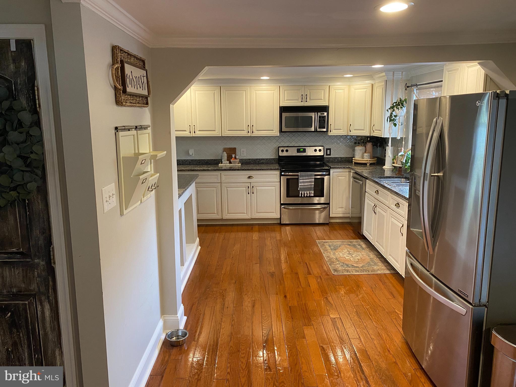 HAMPSTEAD - Residential