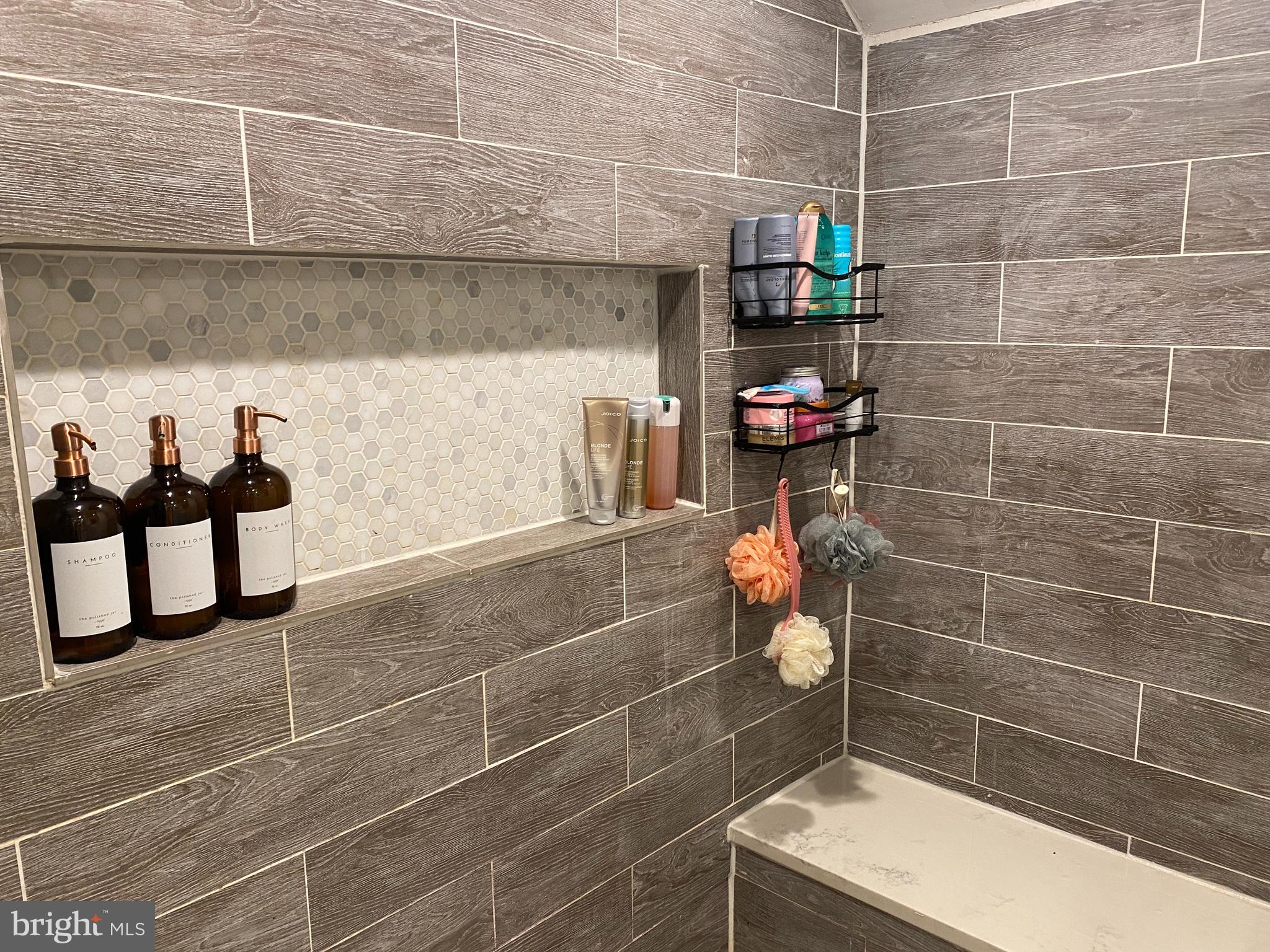 HAMPSTEAD - Residential