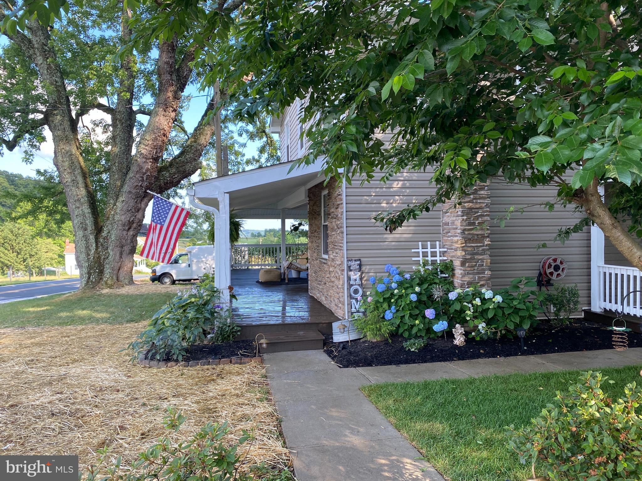 HAMPSTEAD - Residential