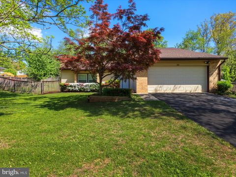 20 RUNNING BROOK LANE STERLING VA 20164