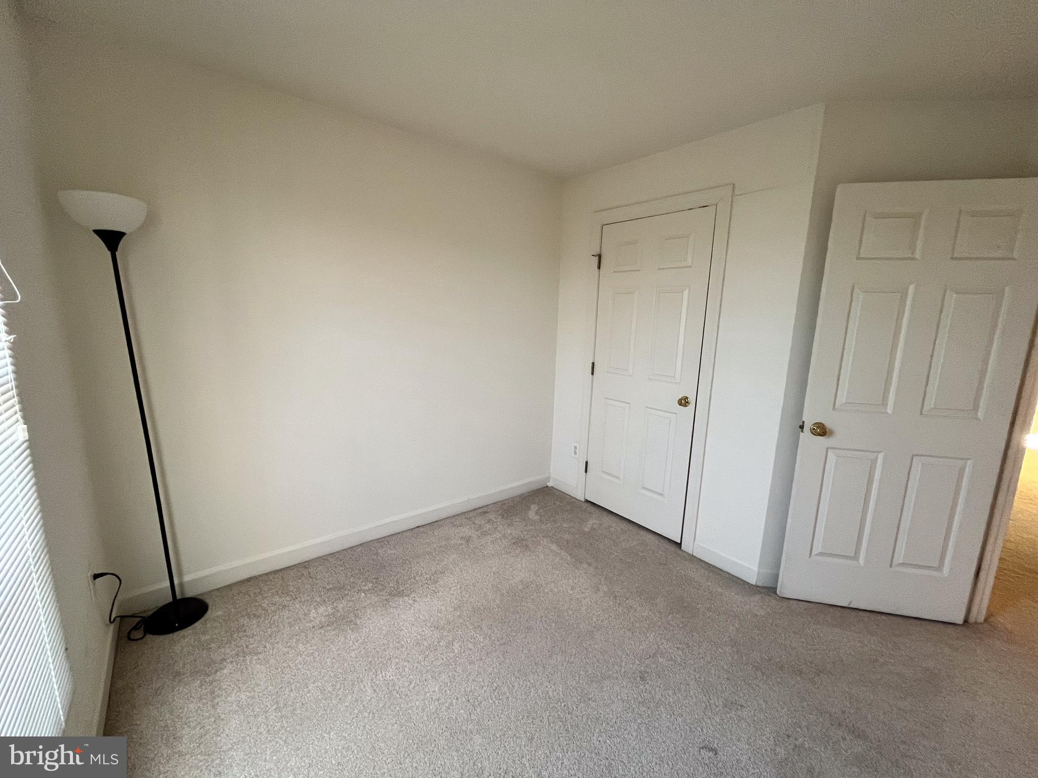 JEFFERSON PARK TOWNHOUSE - Residential Lease