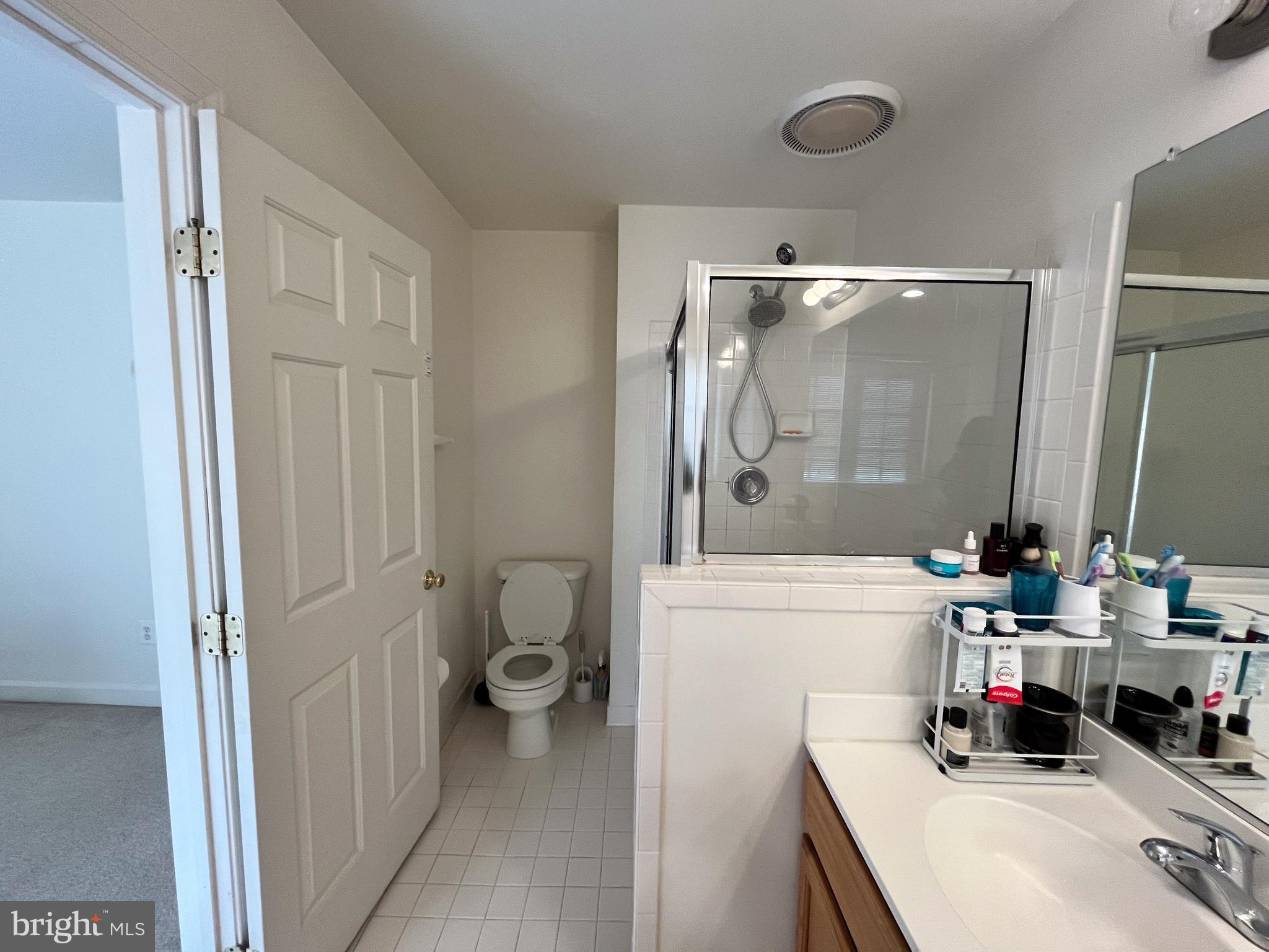 JEFFERSON PARK TOWNHOUSE - Residential Lease