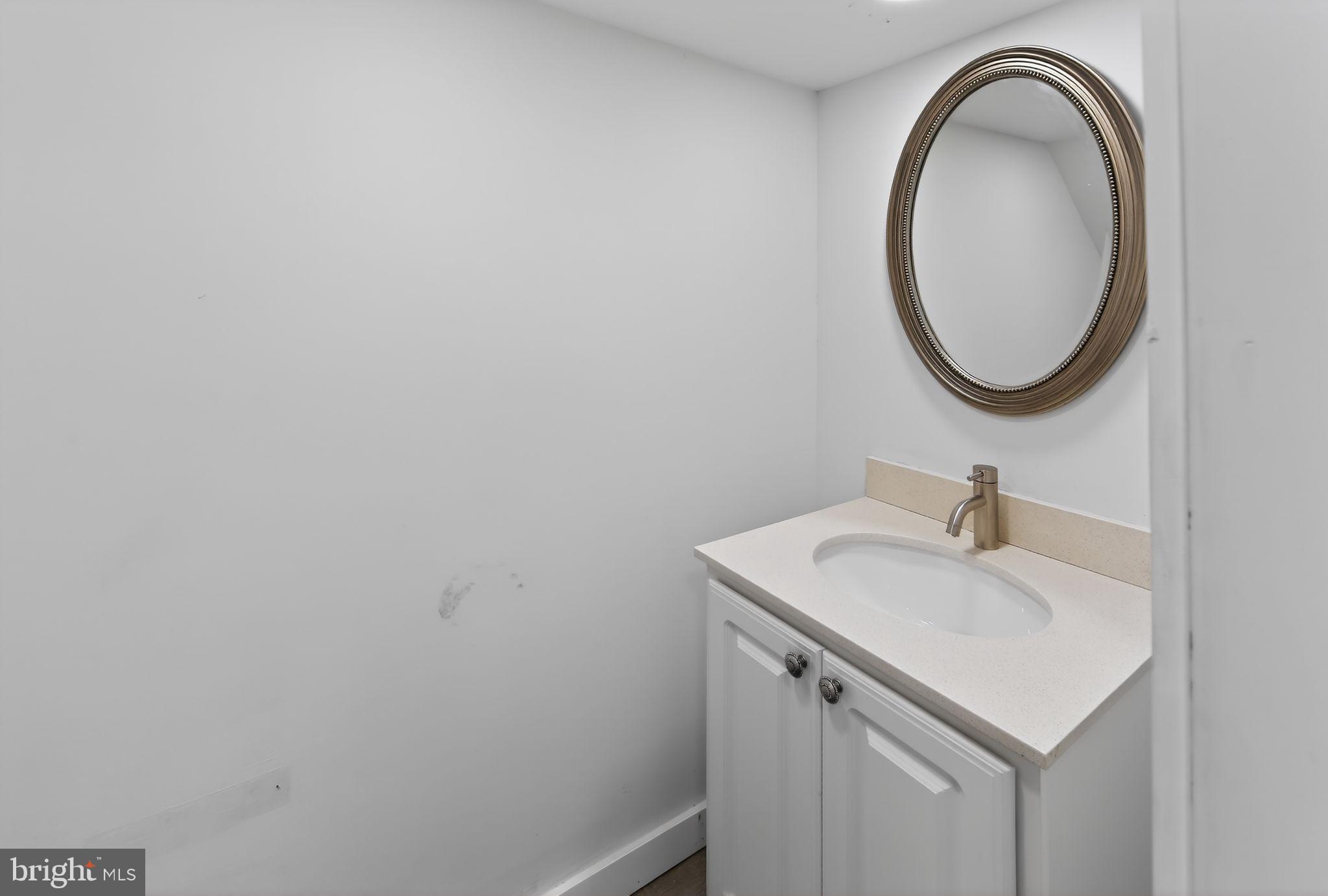 BRYN MAWR - Residential