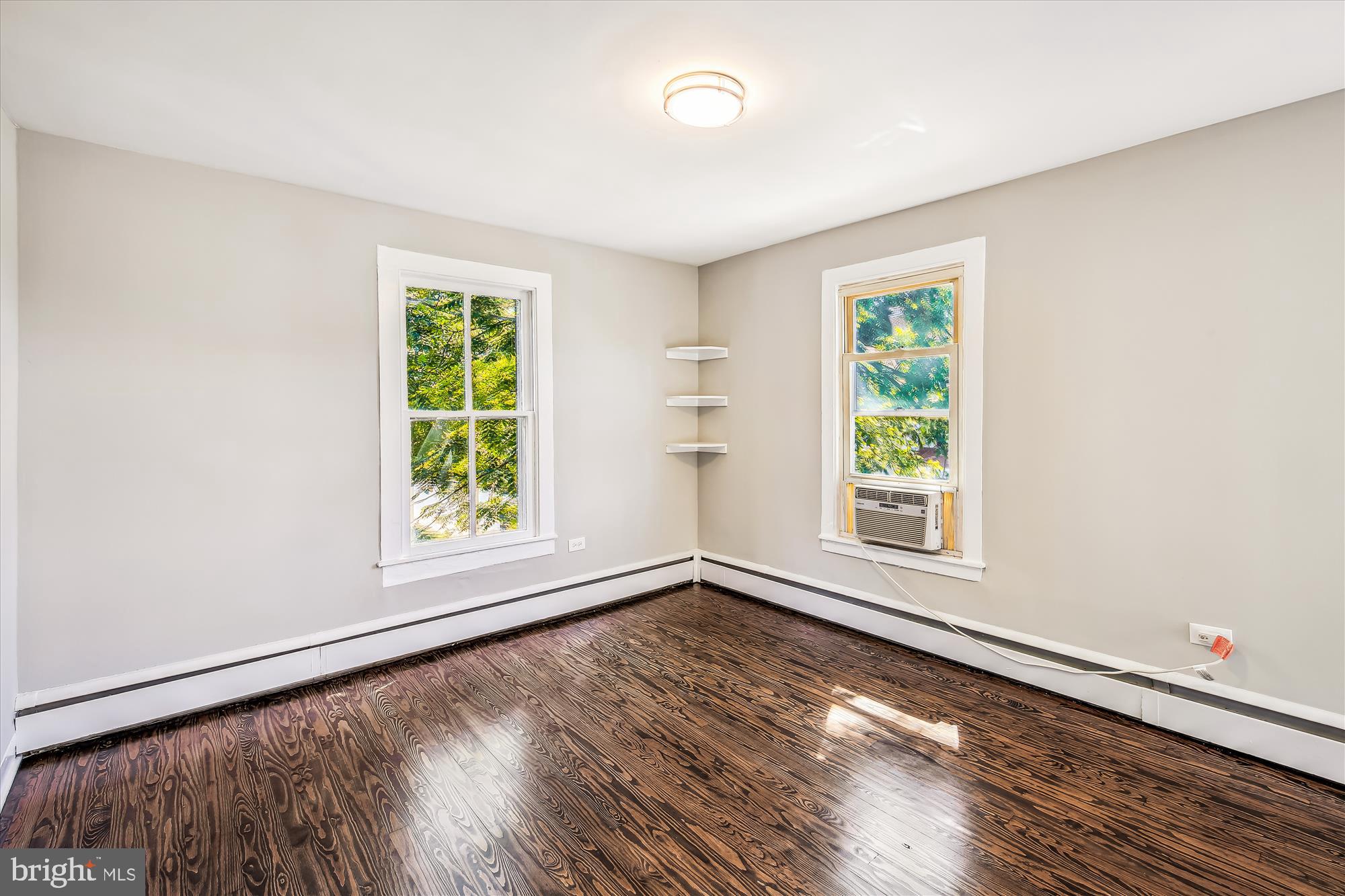 CAMBRIDGE HISTORIC DISTRICT - Residential