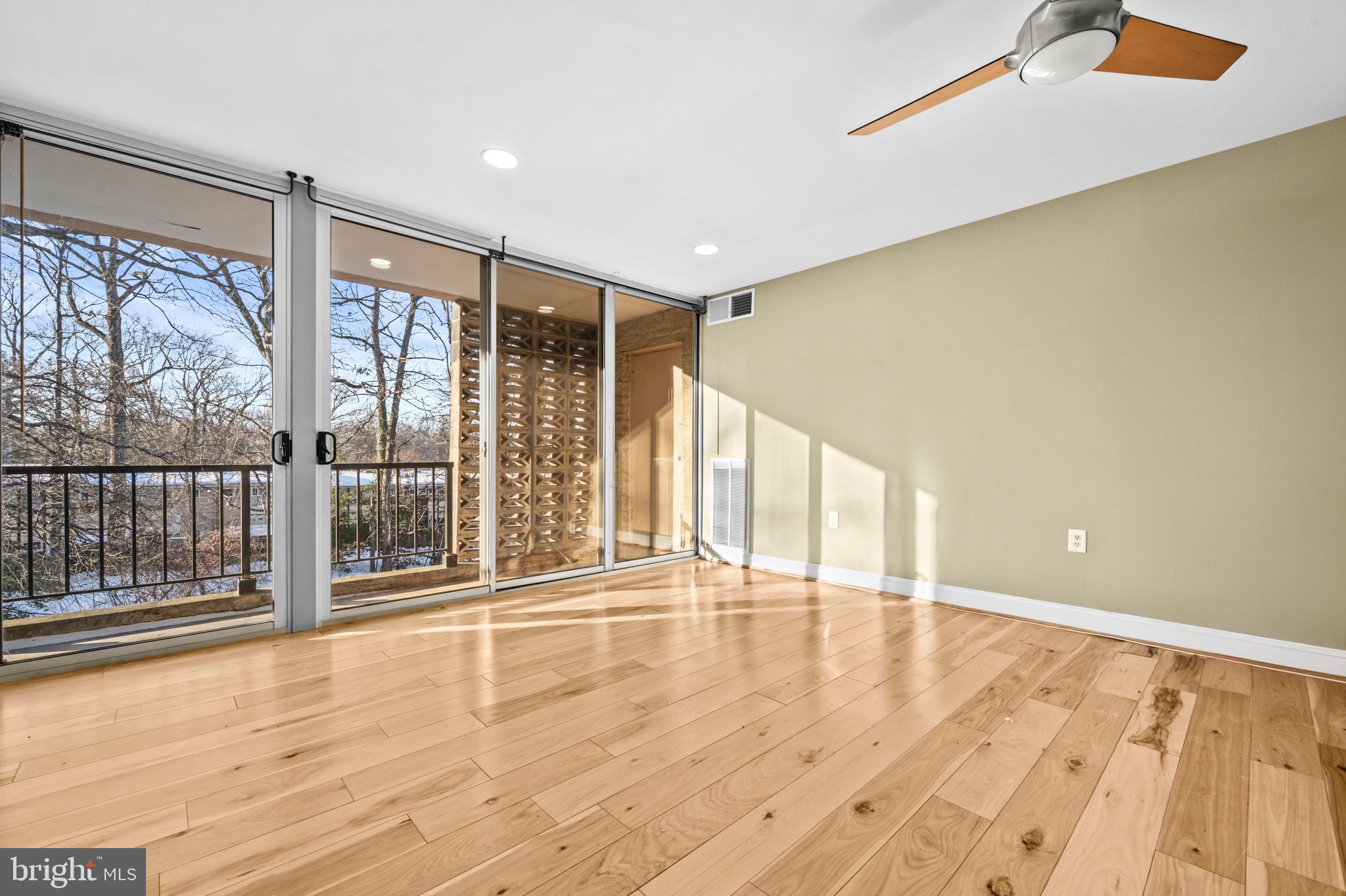 IVYMOUNT COURT - Residential