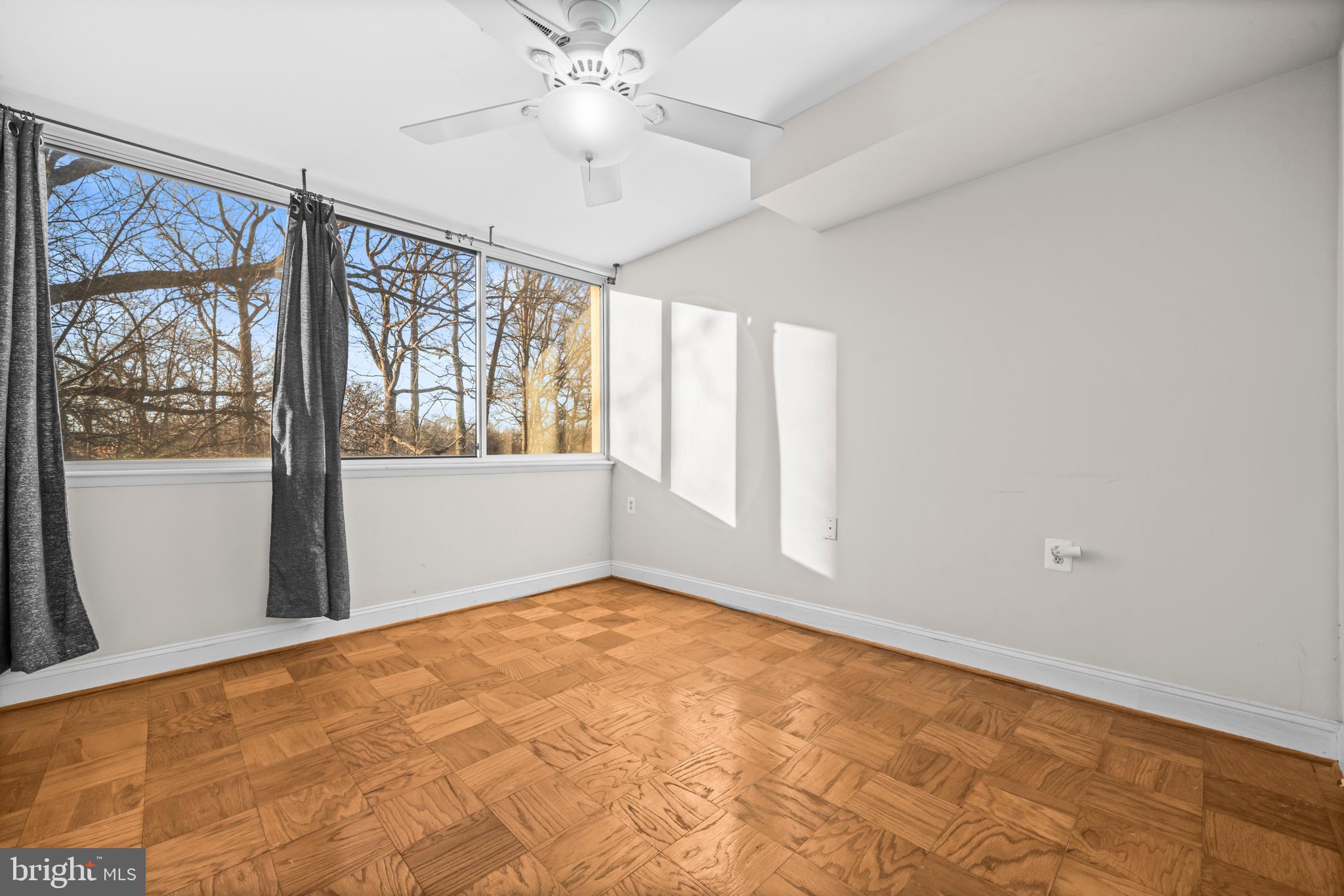 IVYMOUNT COURT - Residential